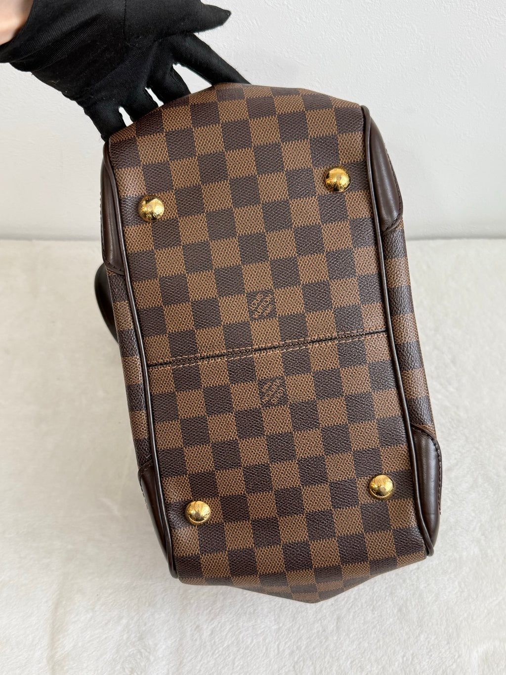 LOUIS VUITTON Damier Handbag