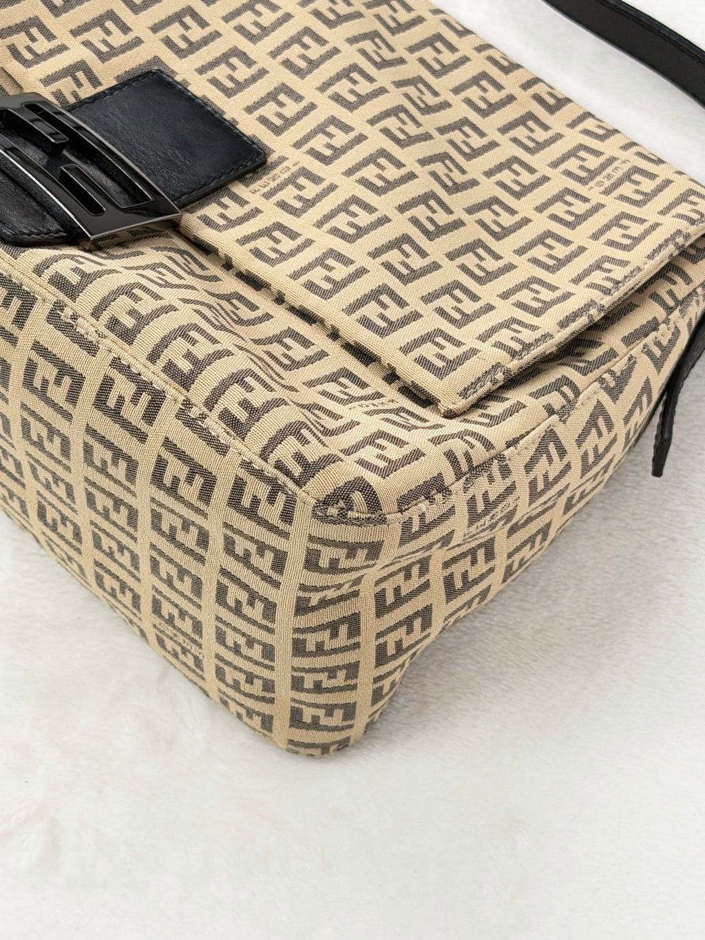 FENDI Zucchino Baguetta Shoulder bag