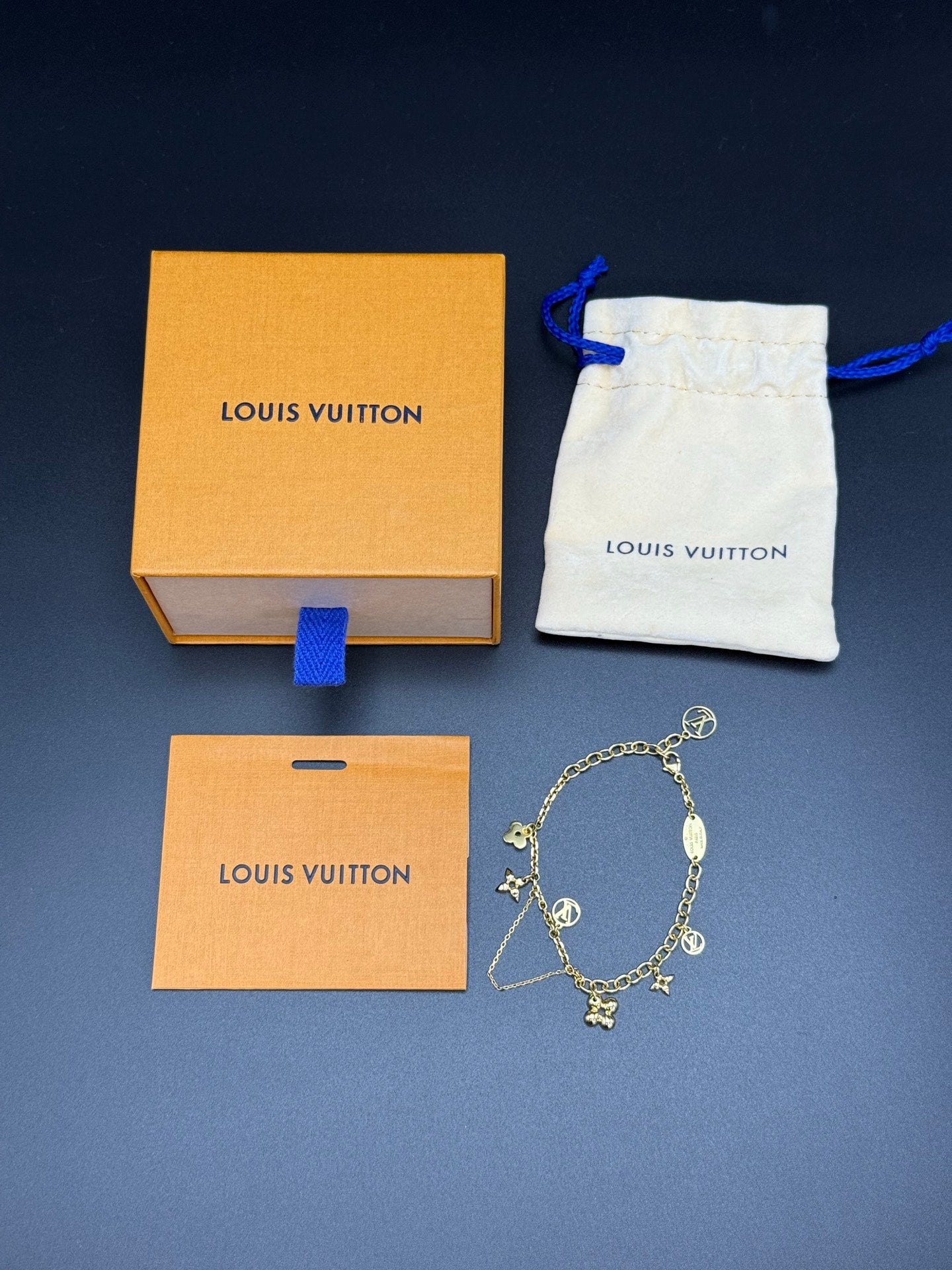LOUIS VUITTON Golden Bracelet