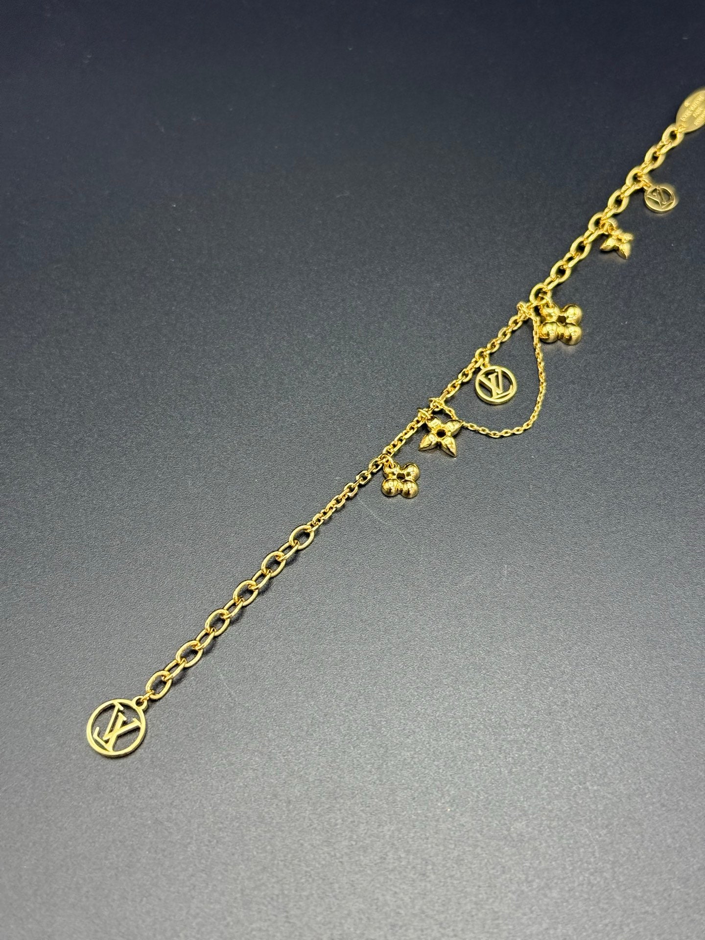 LOUIS VUITTON Golden Bracelet