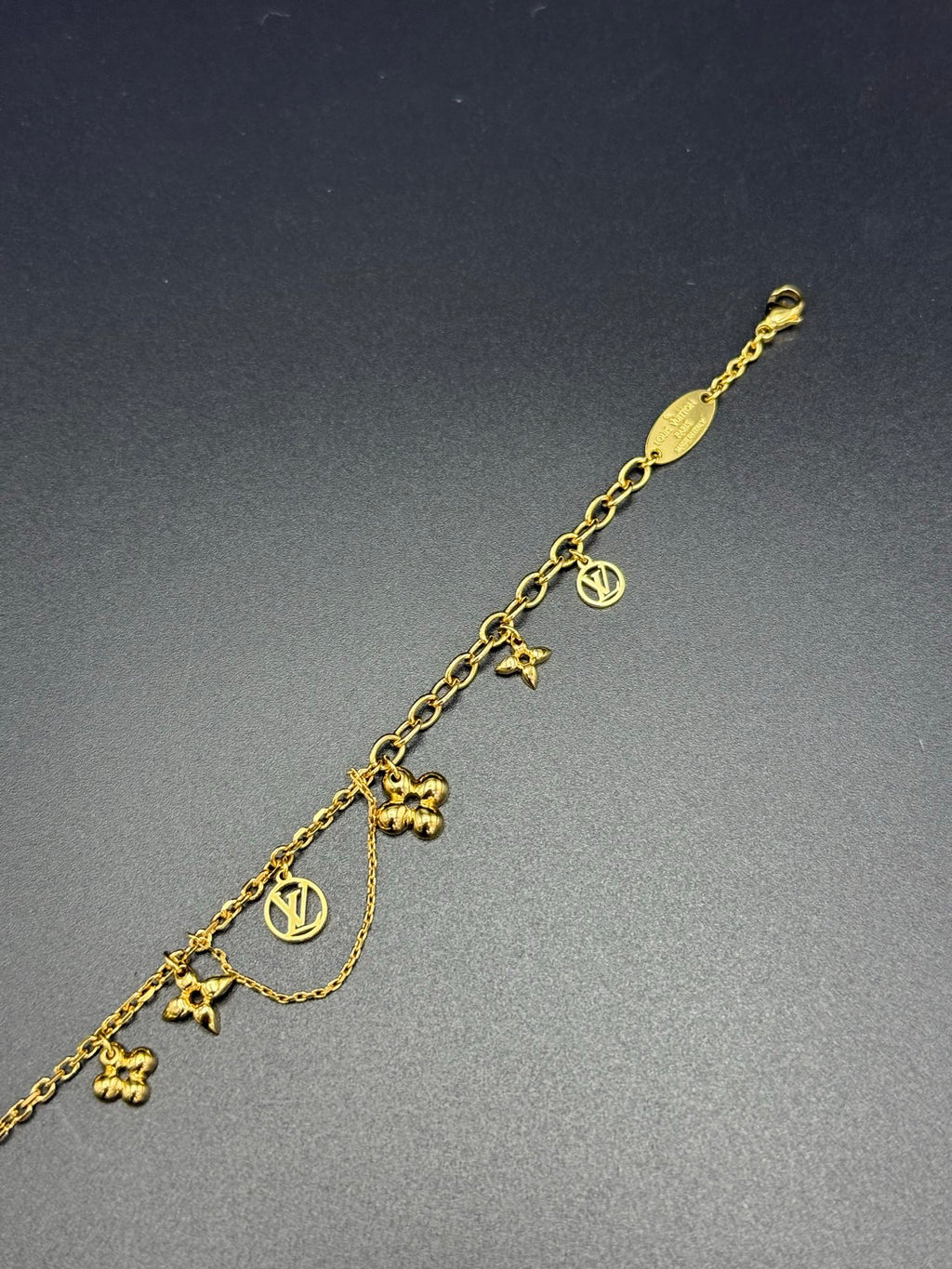 LOUIS VUITTON Golden Bracelet