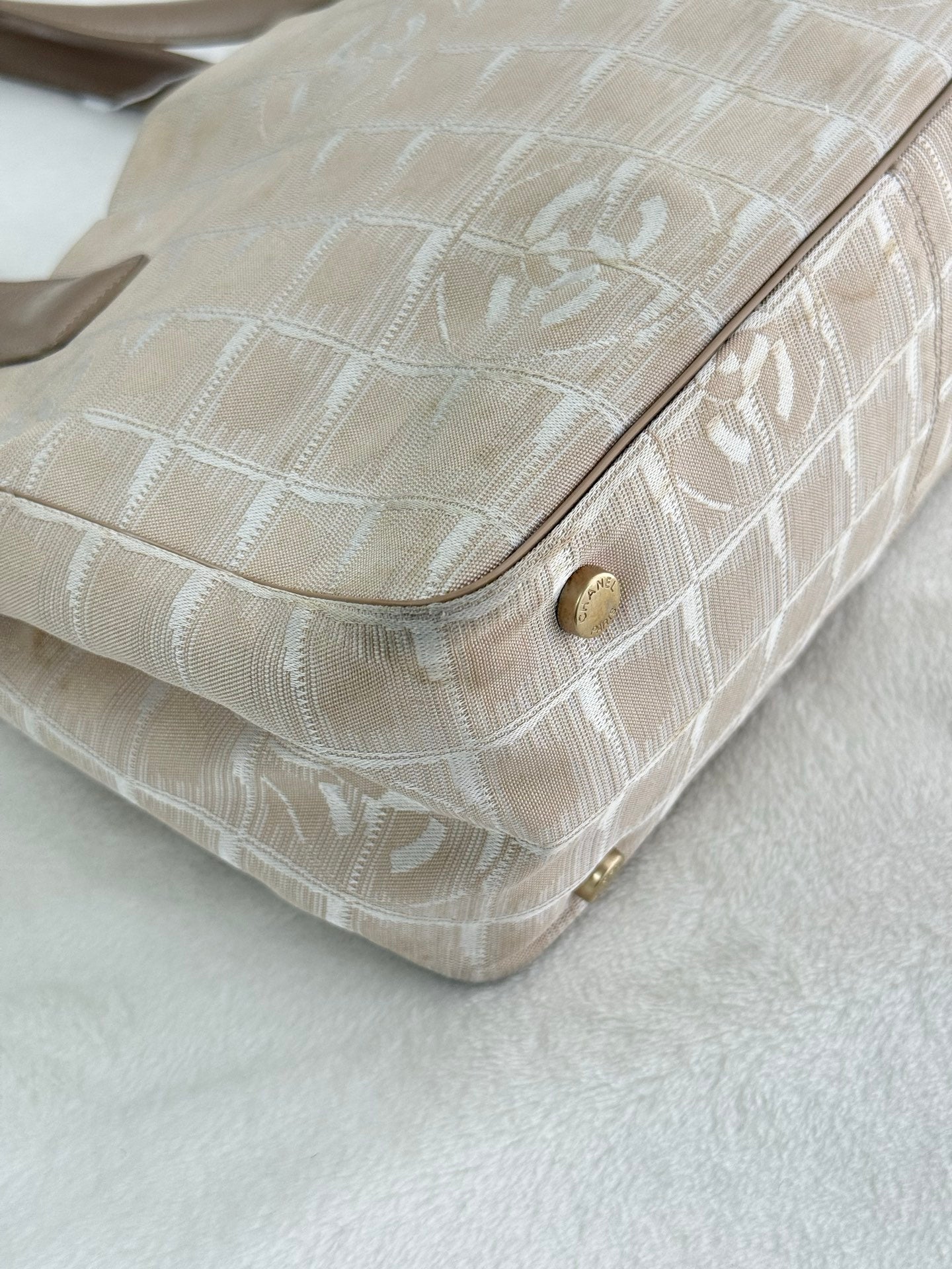 CHANEL Beige Handbag