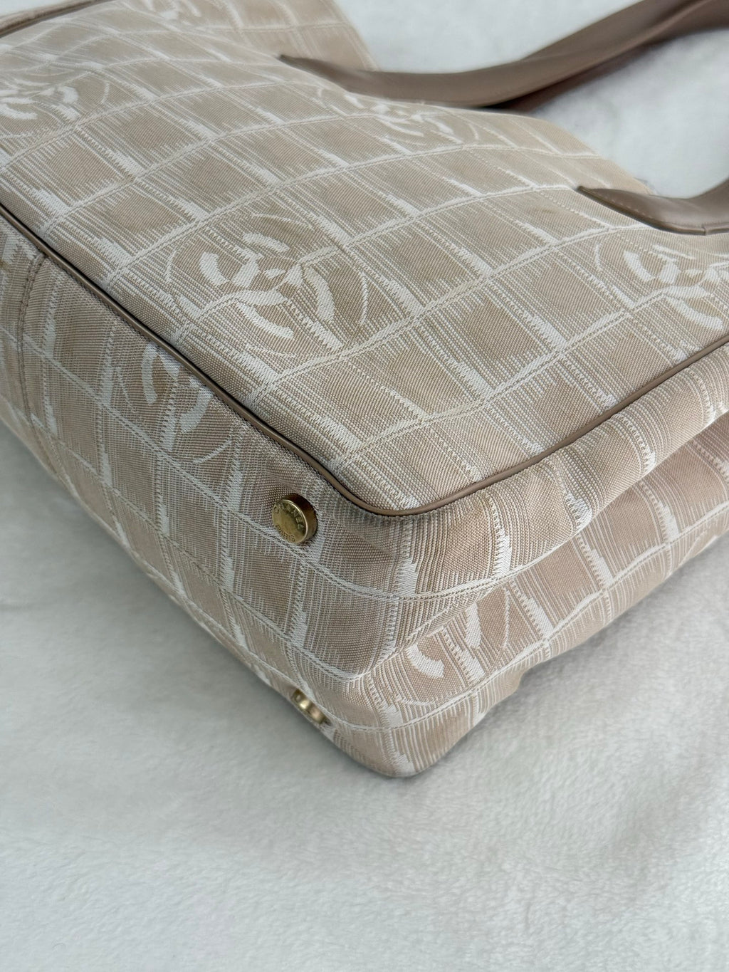 CHANEL Beige Handbag