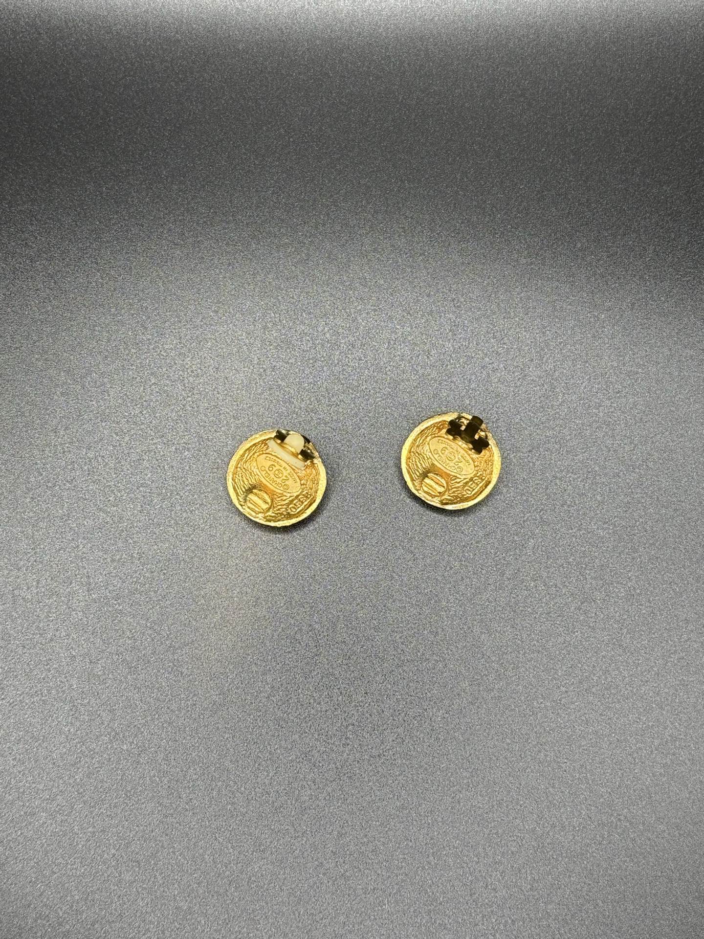 CHANEL Double-C Earring