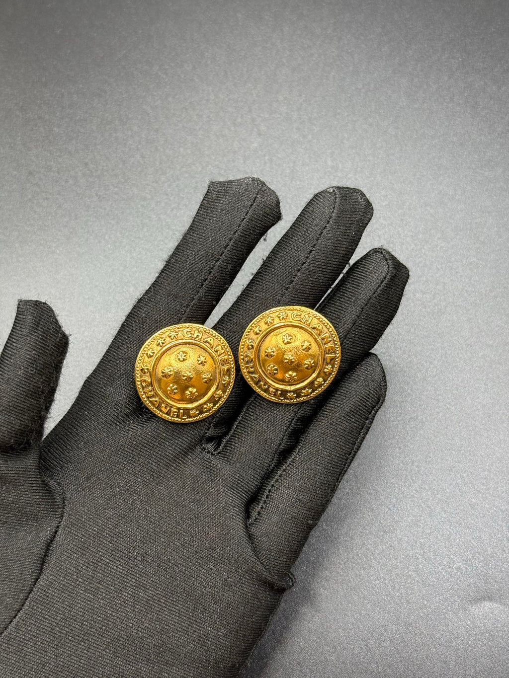 CHANEL Vintage Earring