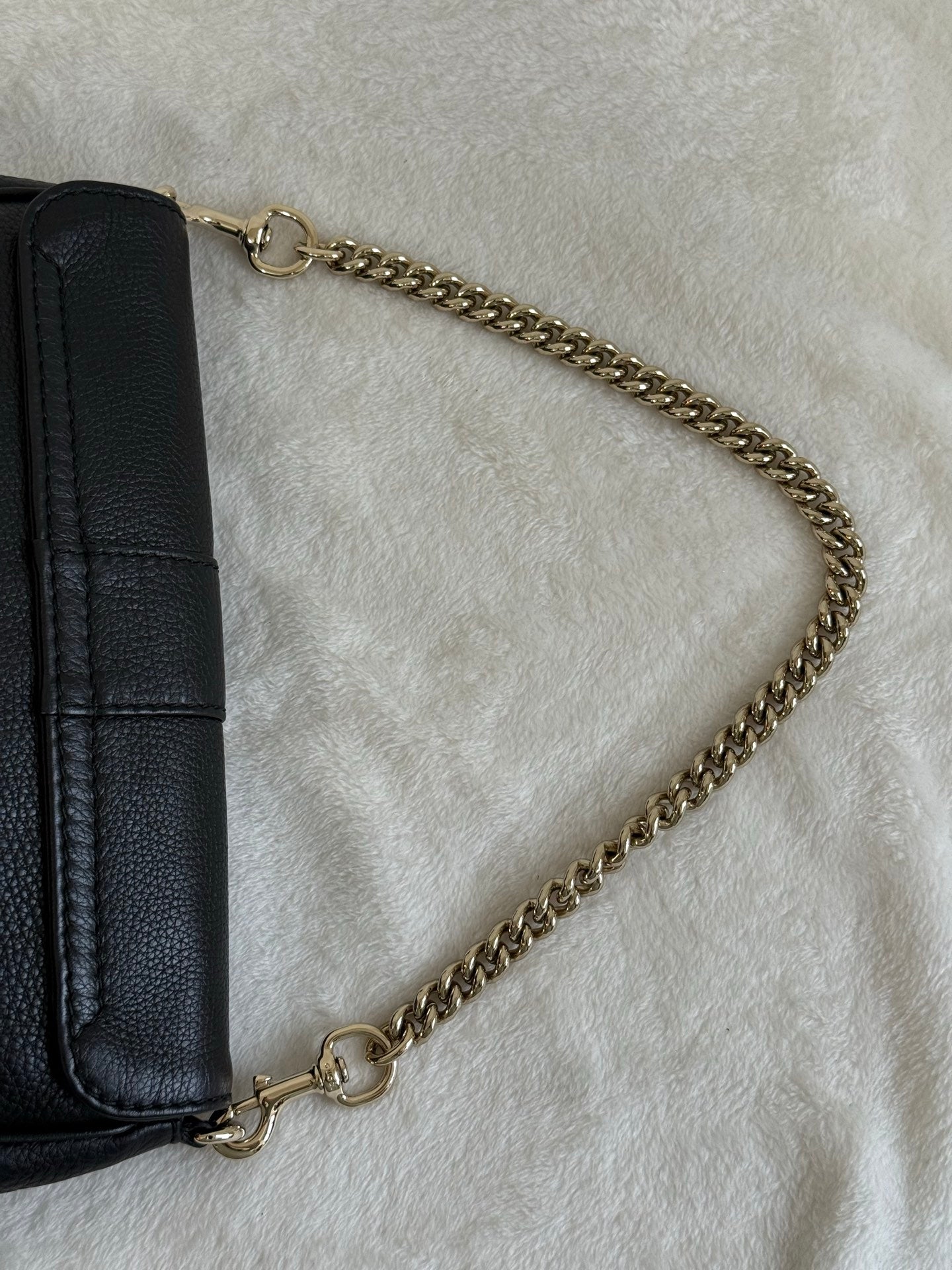 GUCCI Hobo Chain Bag
