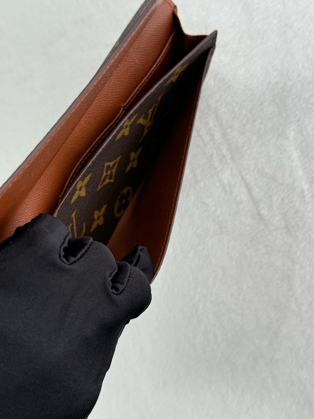 LOUIS VUITTON Monogram Wallet