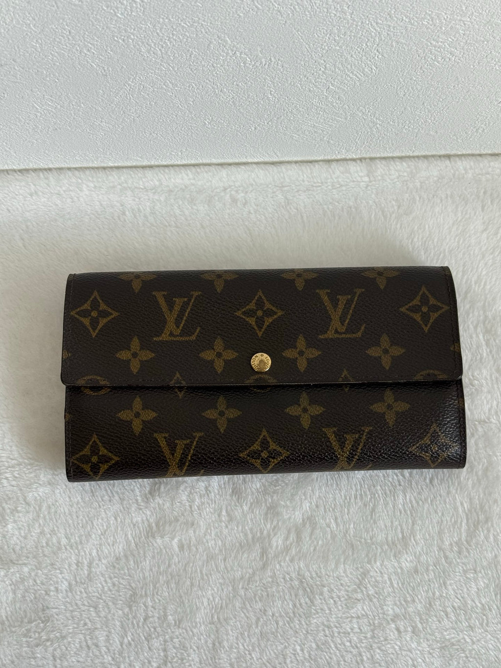 LOUIS VUITTON Monogram wallet