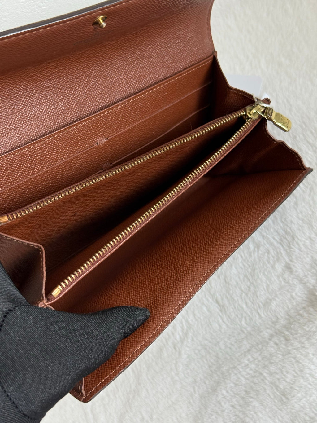 LOUIS VUITTON Monogram wallet