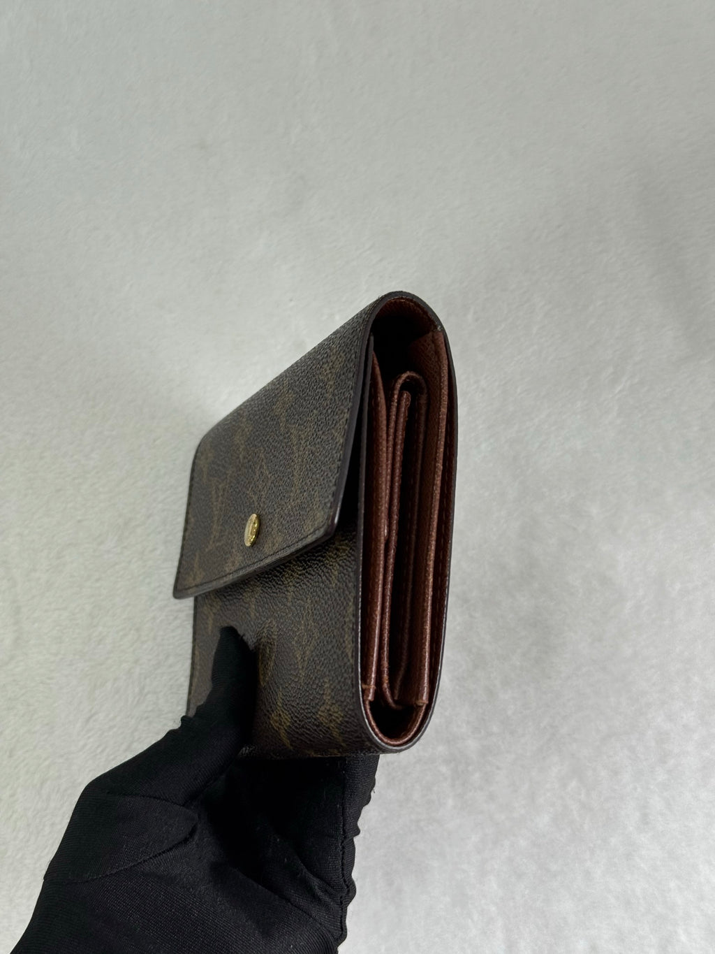 LOUIS VUITTON Monogram Wallet