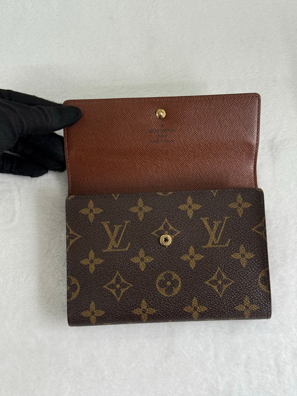 LOUIS VUITTON Monogram Wallet