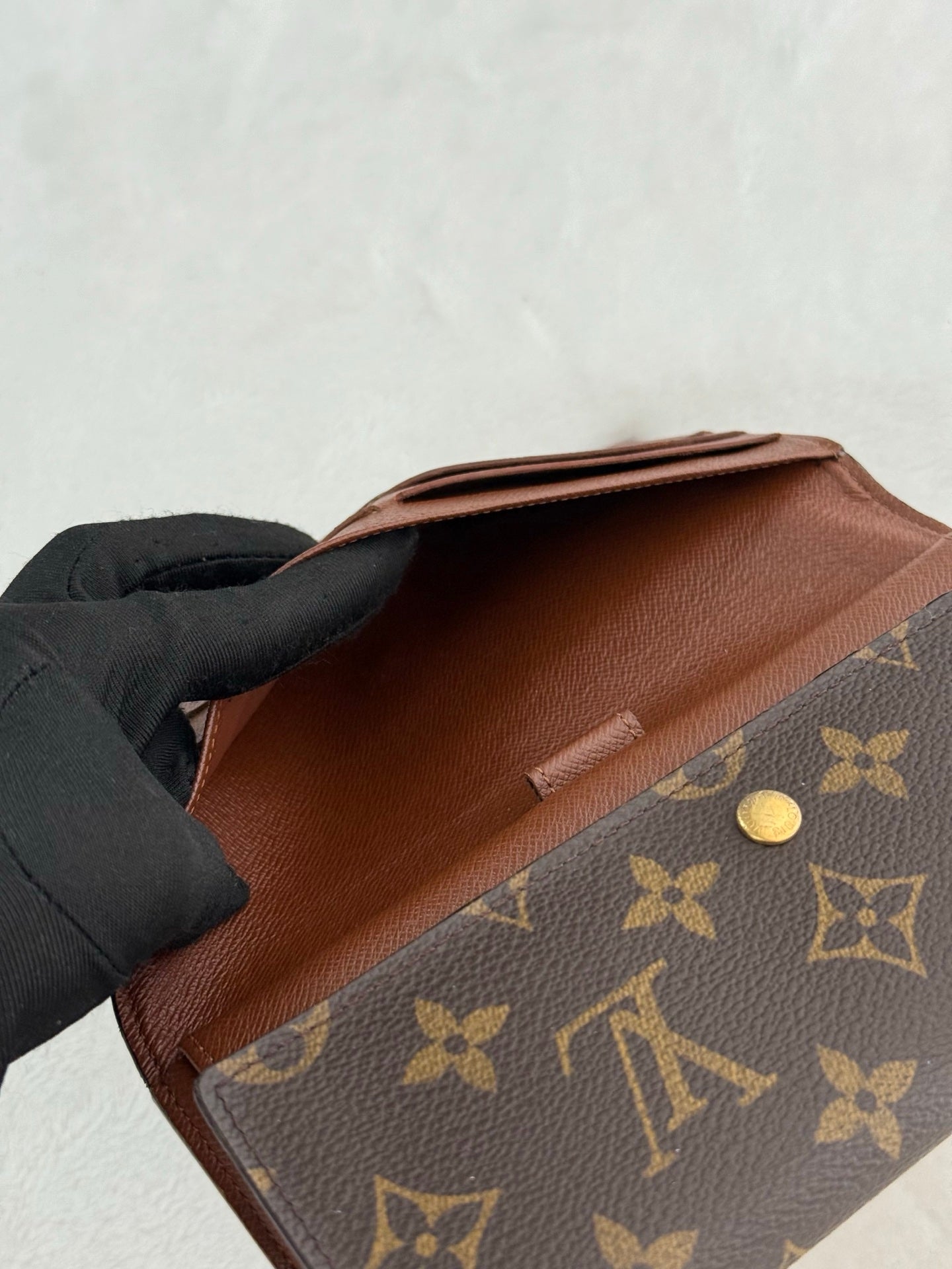 LOUIS VUITTON Monogram Wallet
