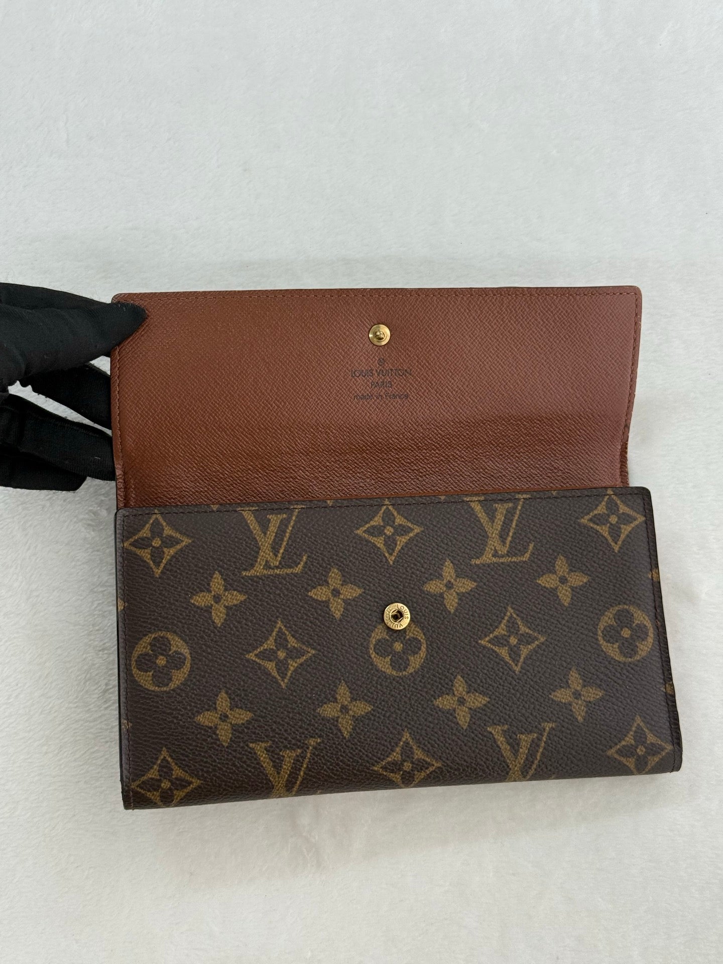 LOUIS VUITTON Monogram Wallet