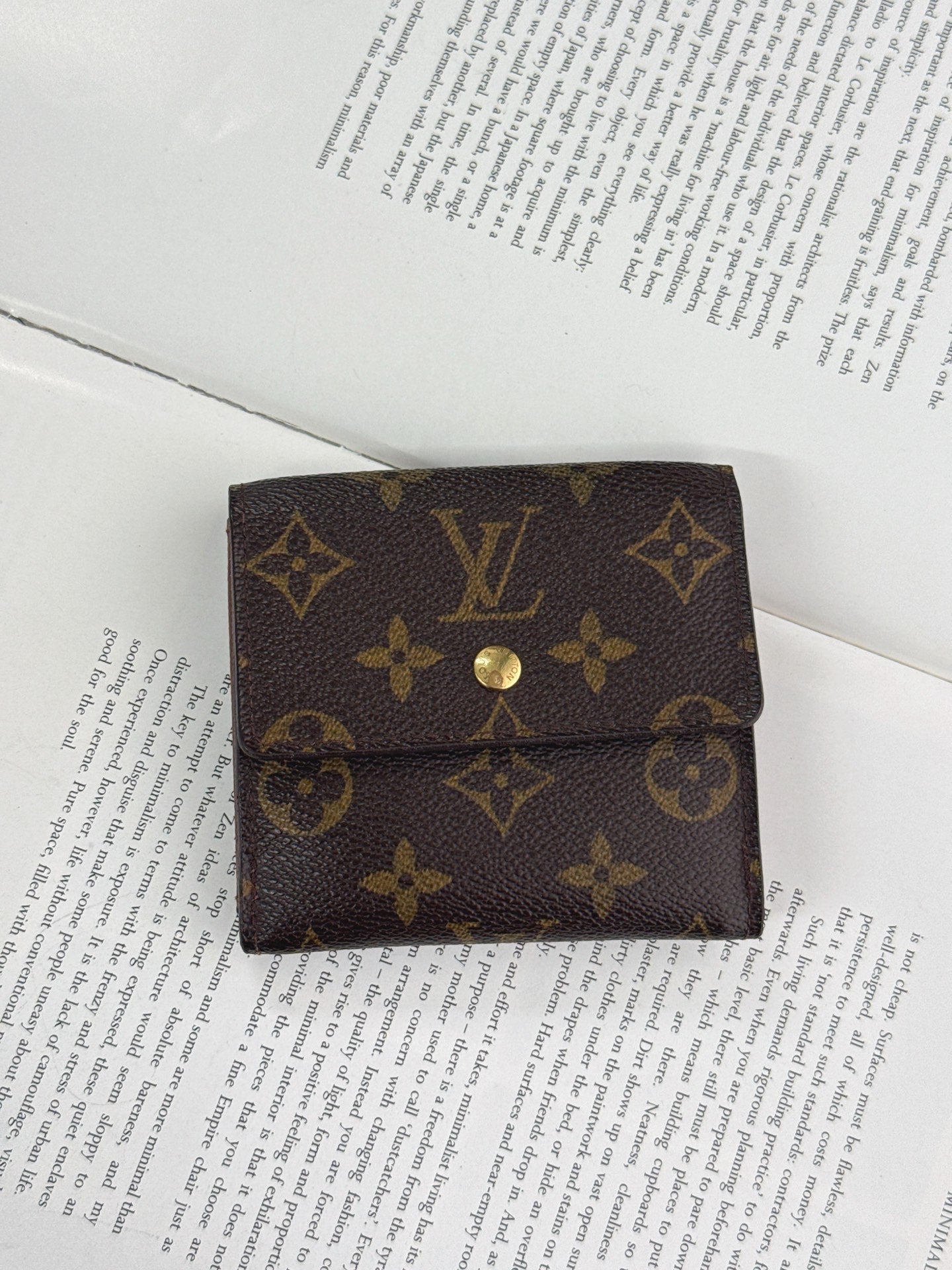 LOUIS VUITTON Monogram wallet