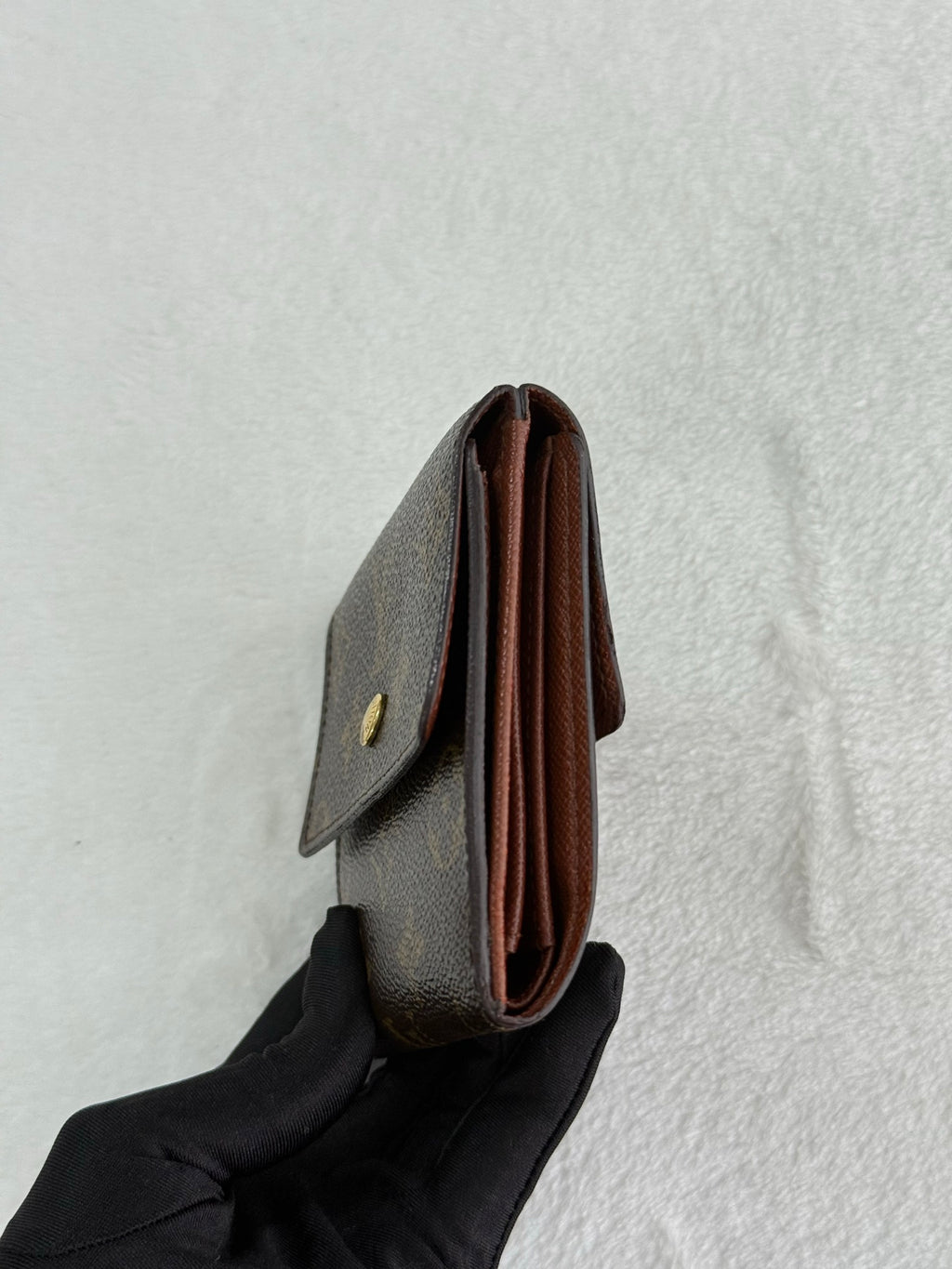 LOUIS VUITTON Monogram wallet