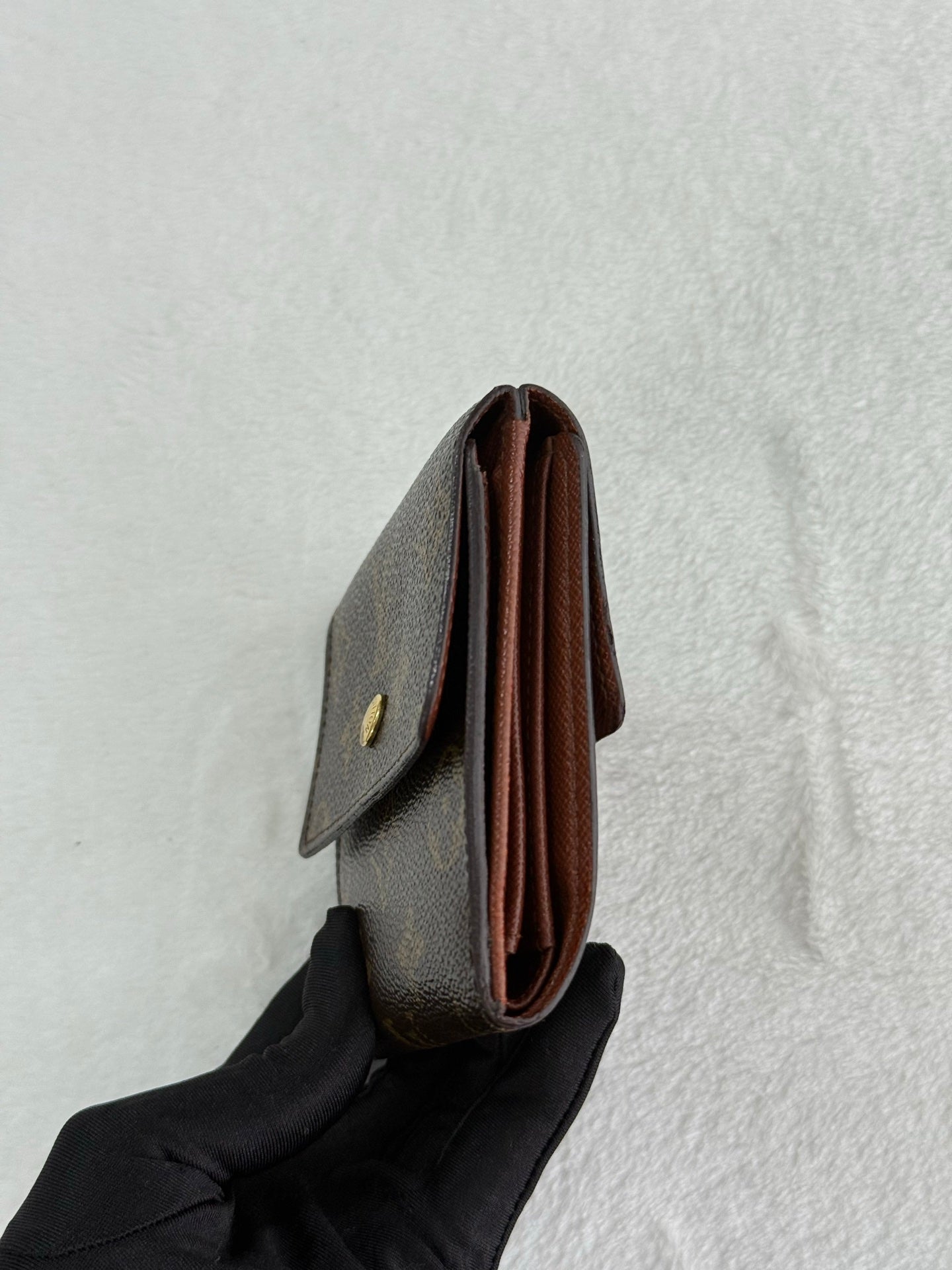 LOUIS VUITTON Monogram wallet