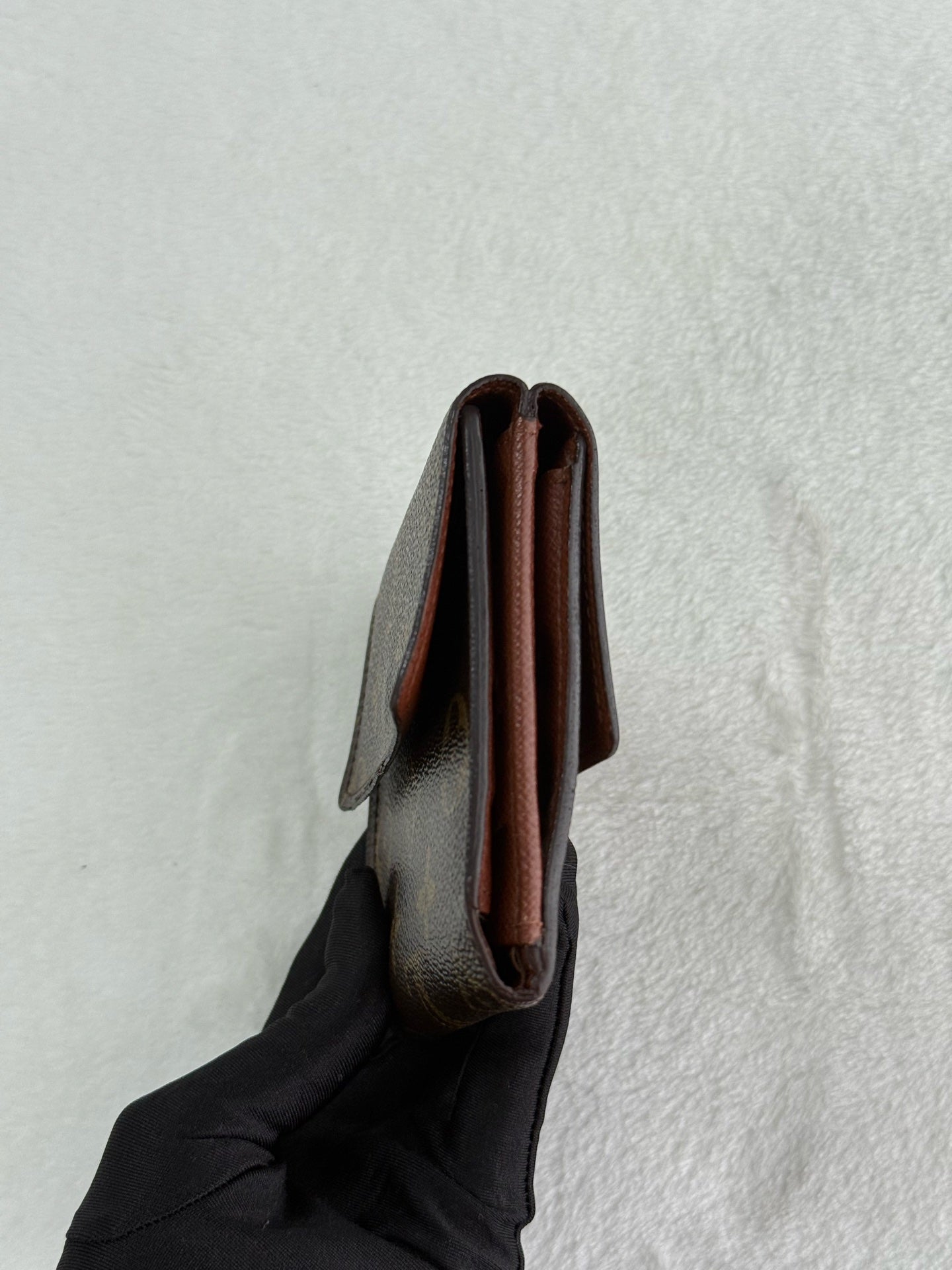LOUIS VUITTON Monogram wallet