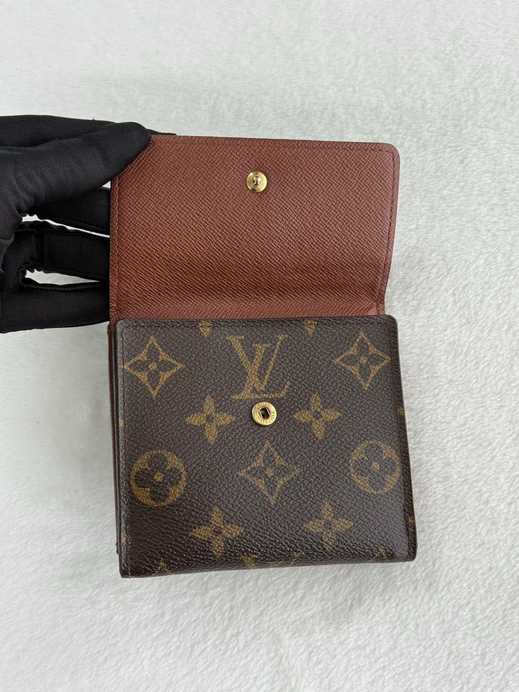 LOUIS VUITTON Monogram wallet