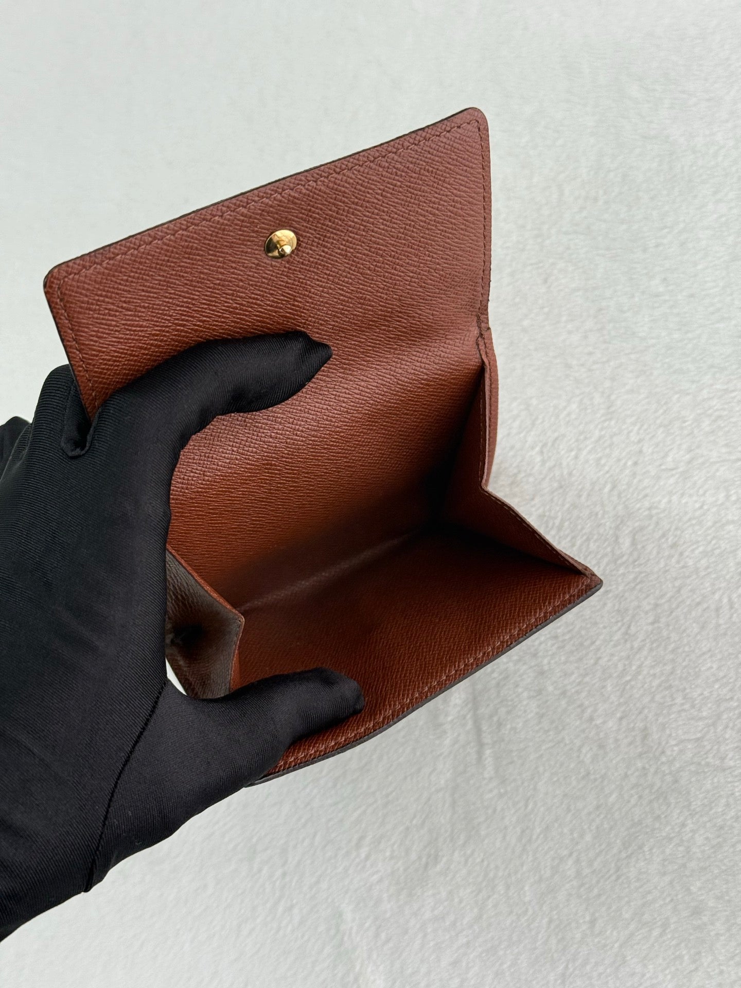 LOUIS VUITTON Monogram wallet