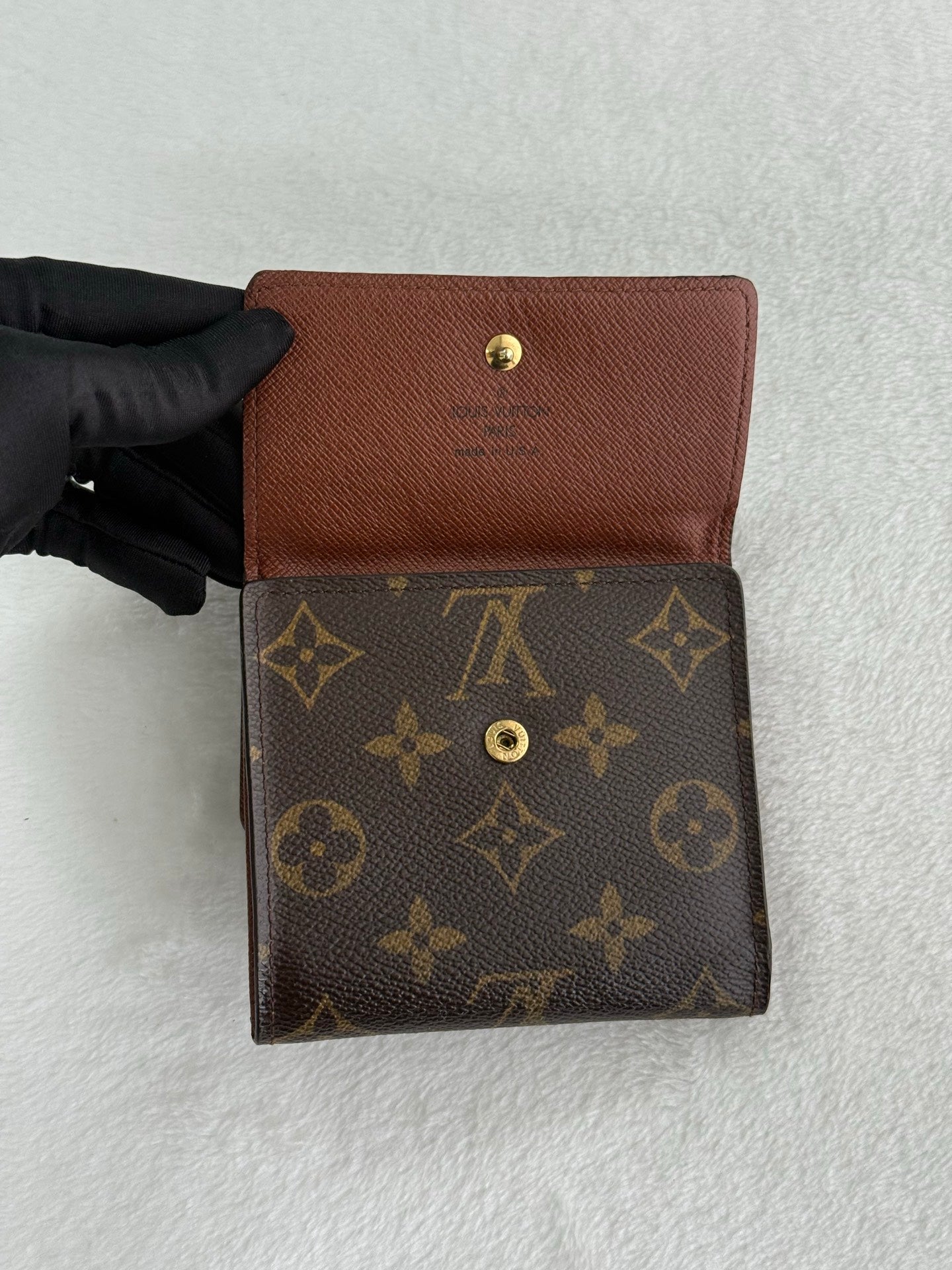LOUIS VUITTON Monogram wallet