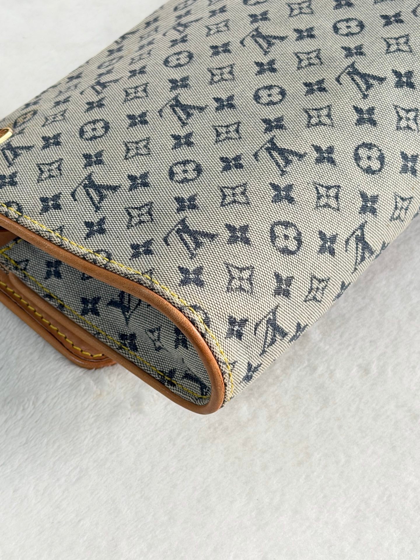 LOUIS VUITTON Camille Denim Shoulder bag