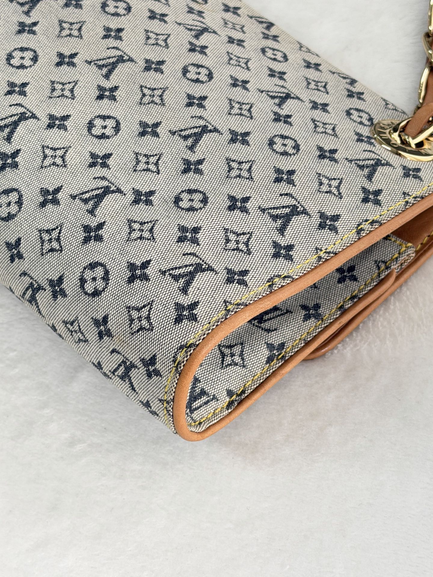 LOUIS VUITTON Camille Denim Shoulder bag