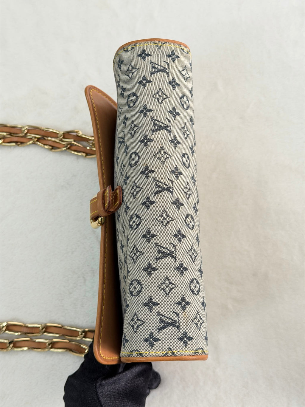 LOUIS VUITTON Camille Denim Shoulder bag