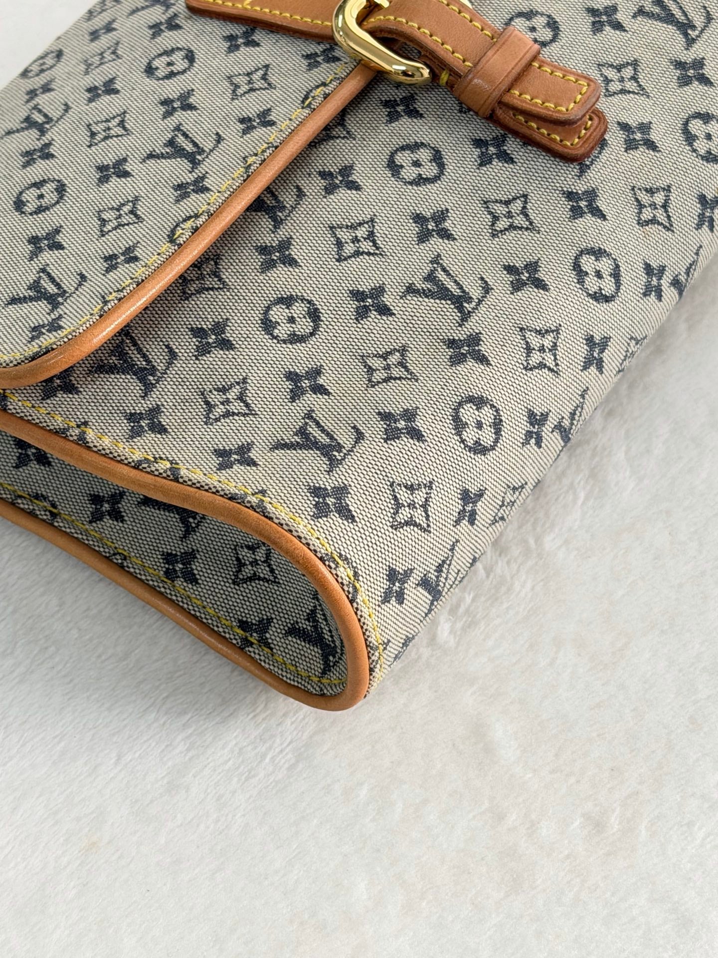 LOUIS VUITTON Camille Denim Shoulder bag