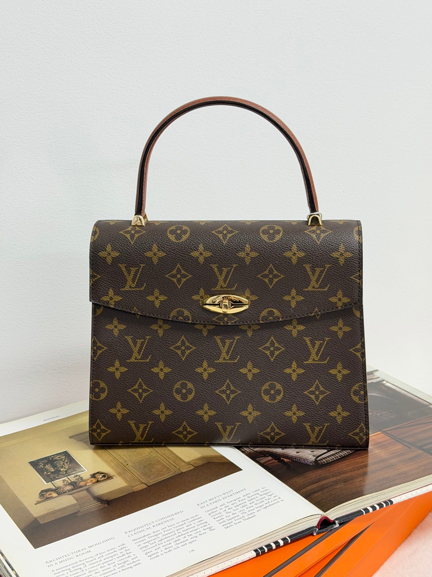 LOUIS VUITTON Monogram Kelly Handbag