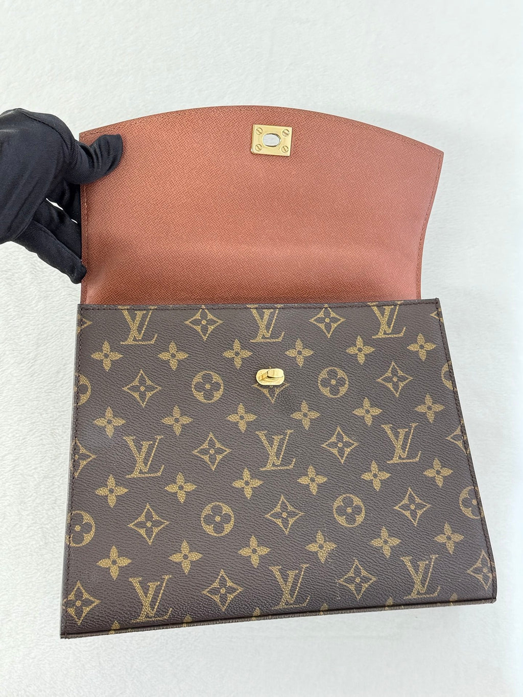 LOUIS VUITTON Monogram Kelly Handbag