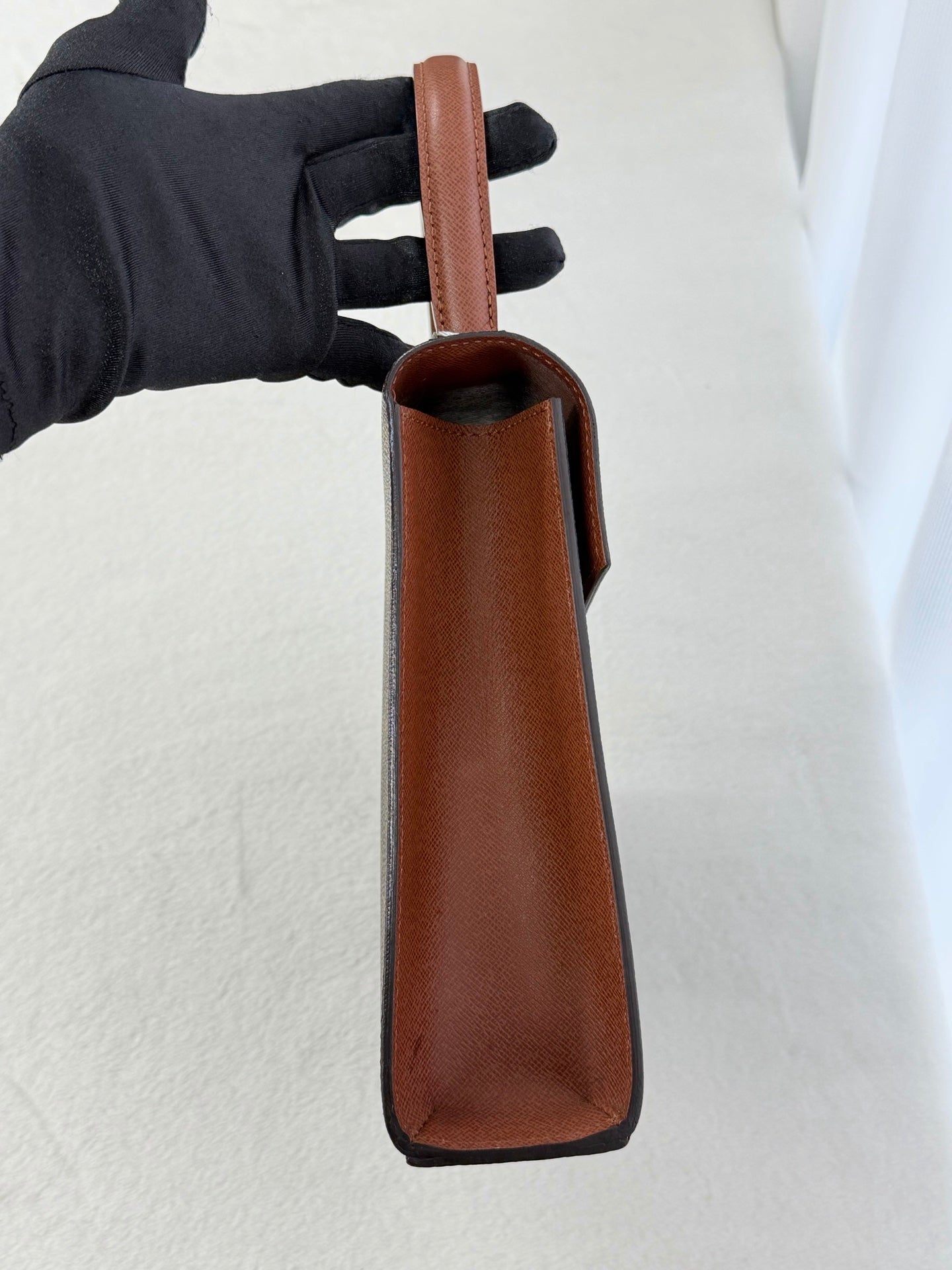 LOUIS VUITTON Monogram Kelly Handbag