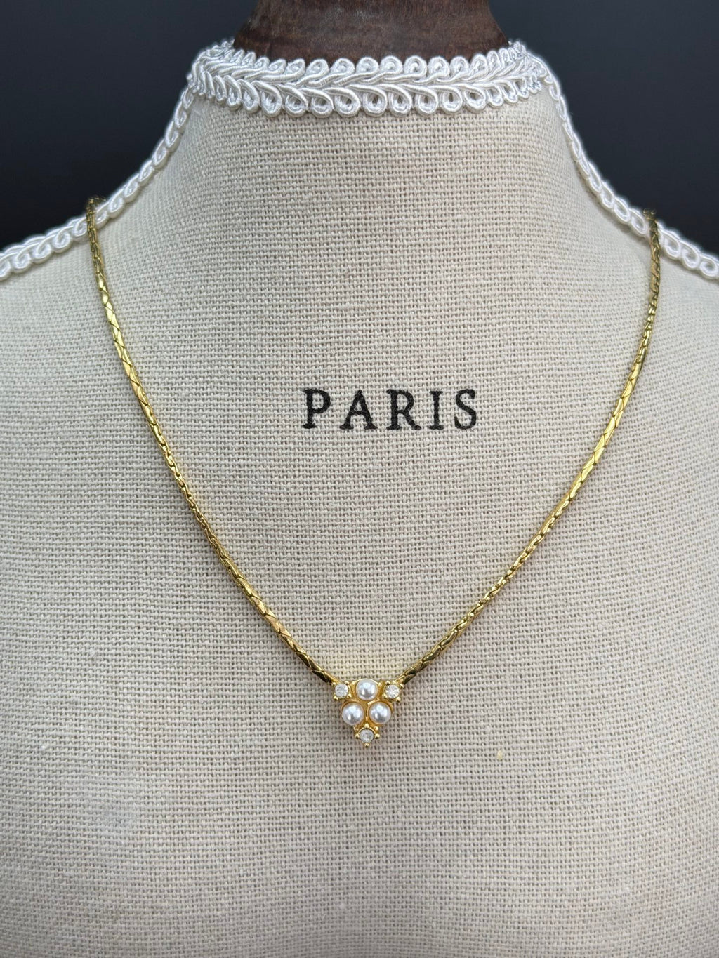 CHRISTIAN DIOR Pre-loved Pearl Necklace