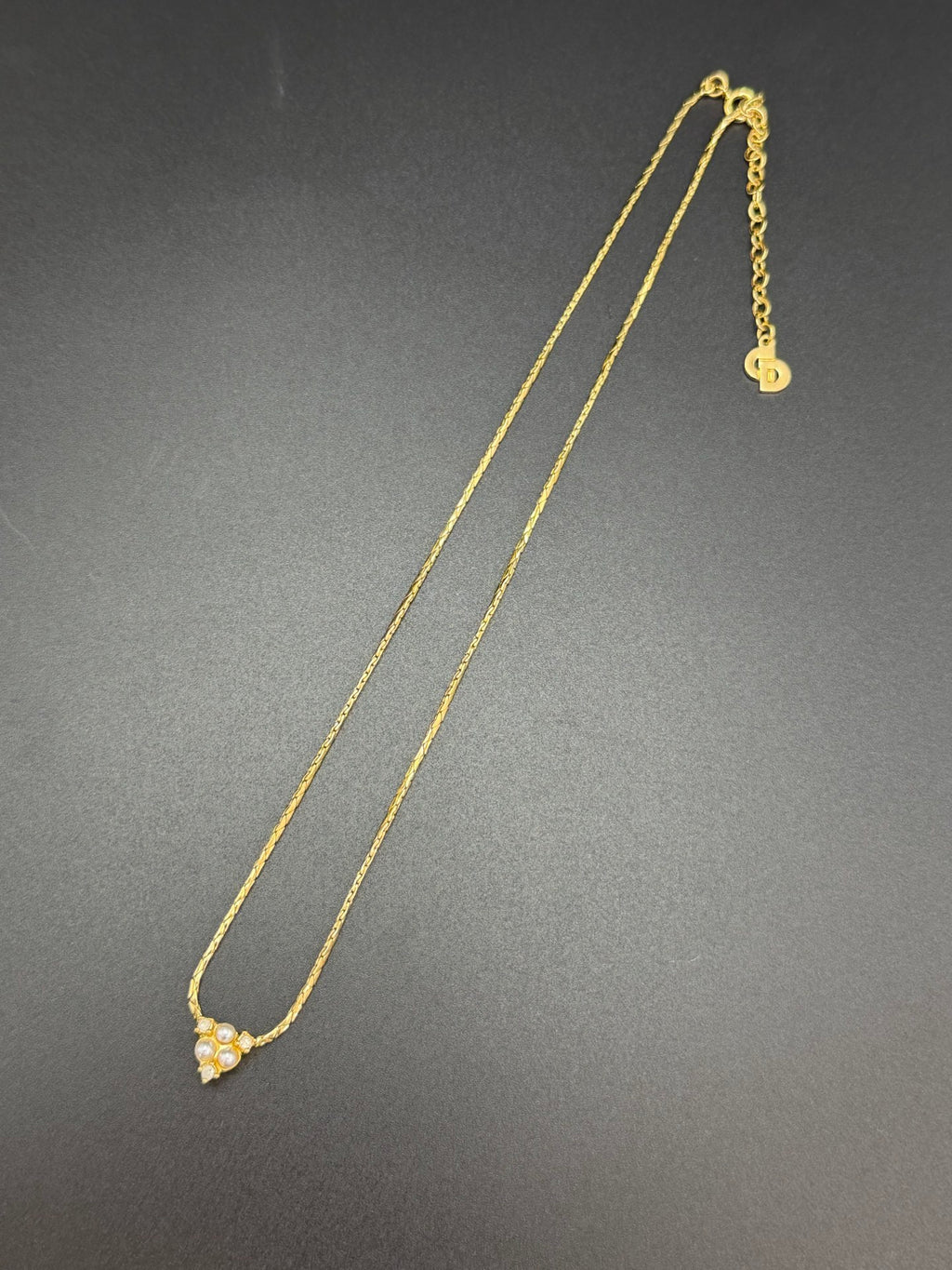 CHRISTIAN DIOR Pre-loved Pearl Necklace