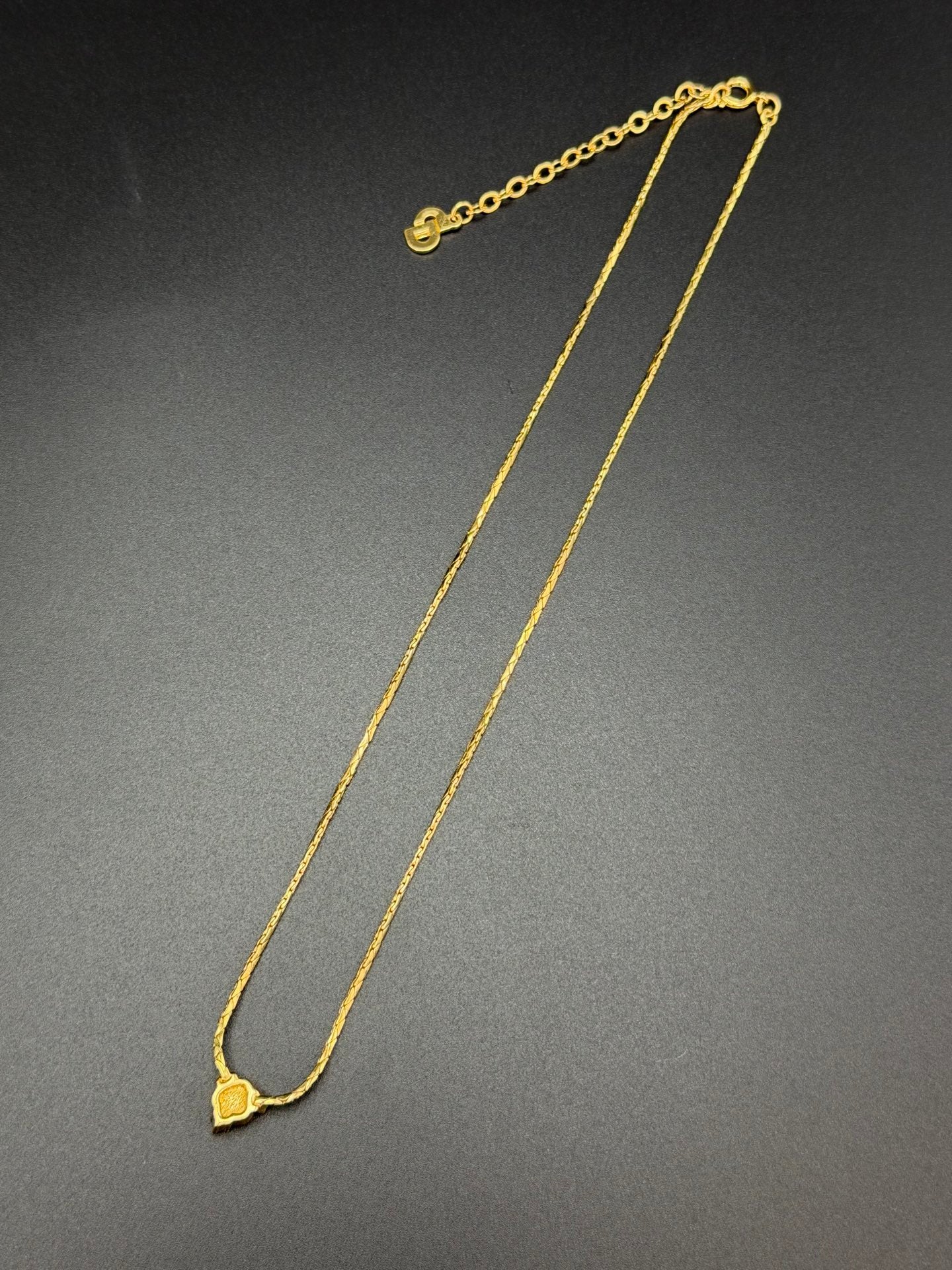 CHRISTIAN DIOR Pre-loved Pearl Necklace