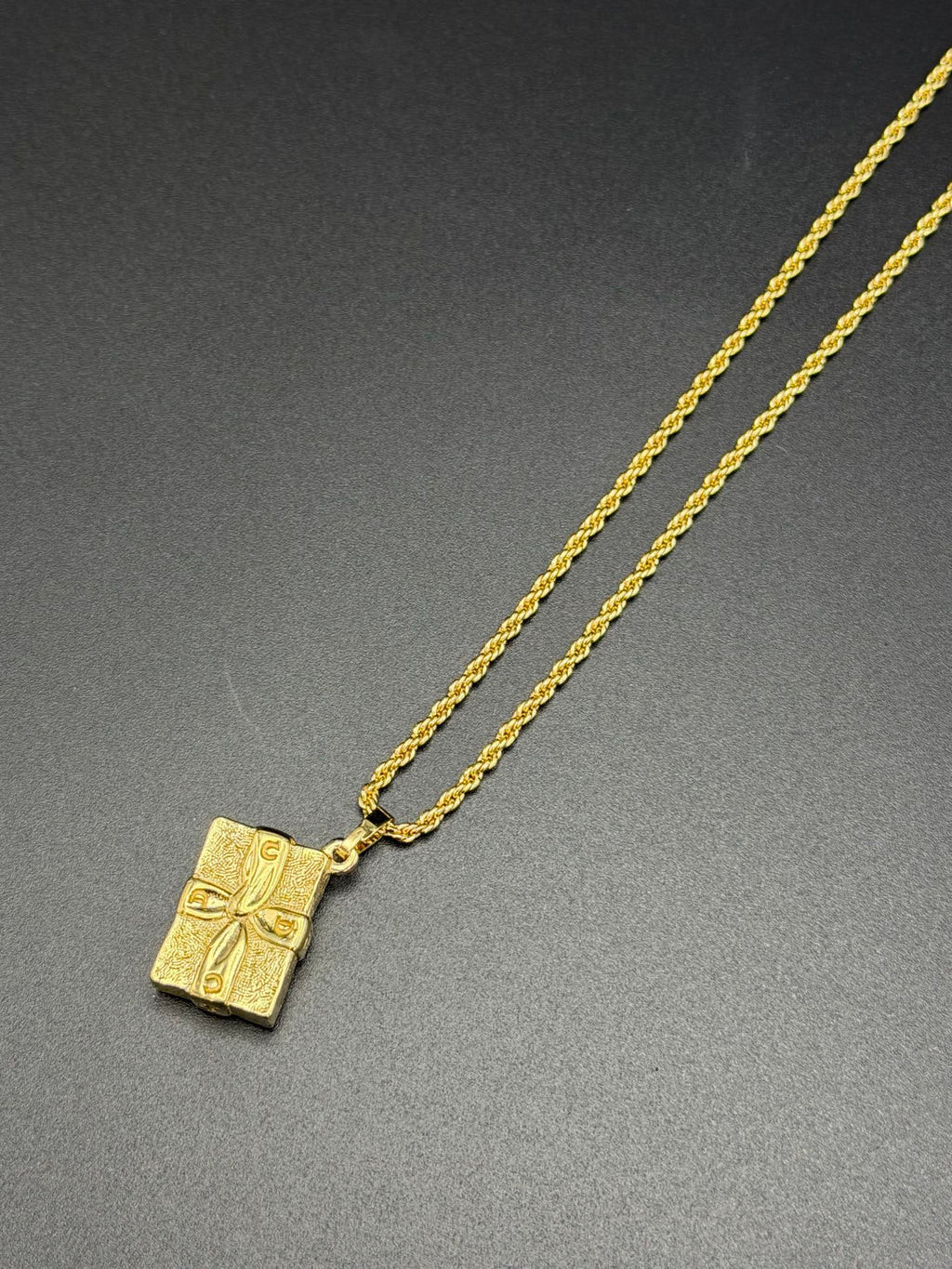 CHRISTIAN DIOR Vintage Ribbon Necklace