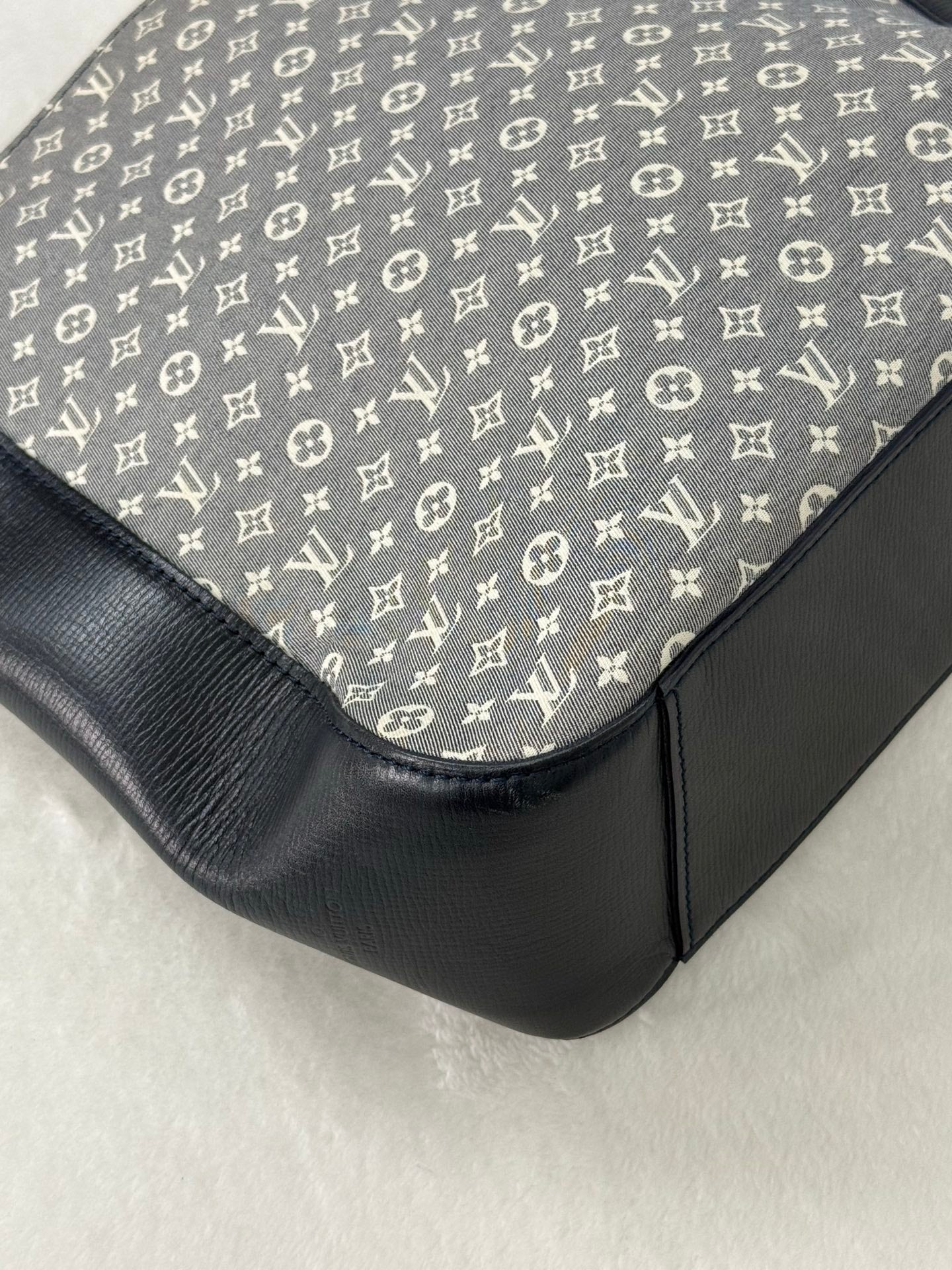 LOUIS VUITTON Monogram Denim Tote bag