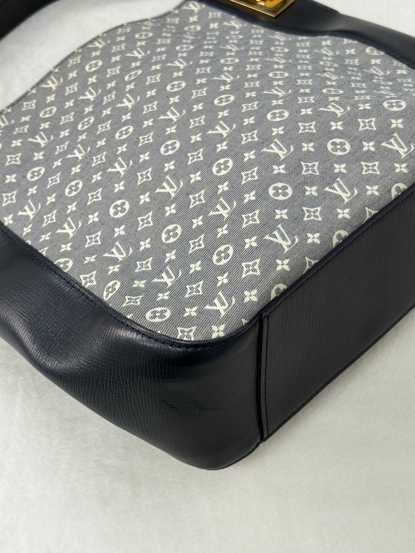 LOUIS VUITTON Monogram Denim Tote bag