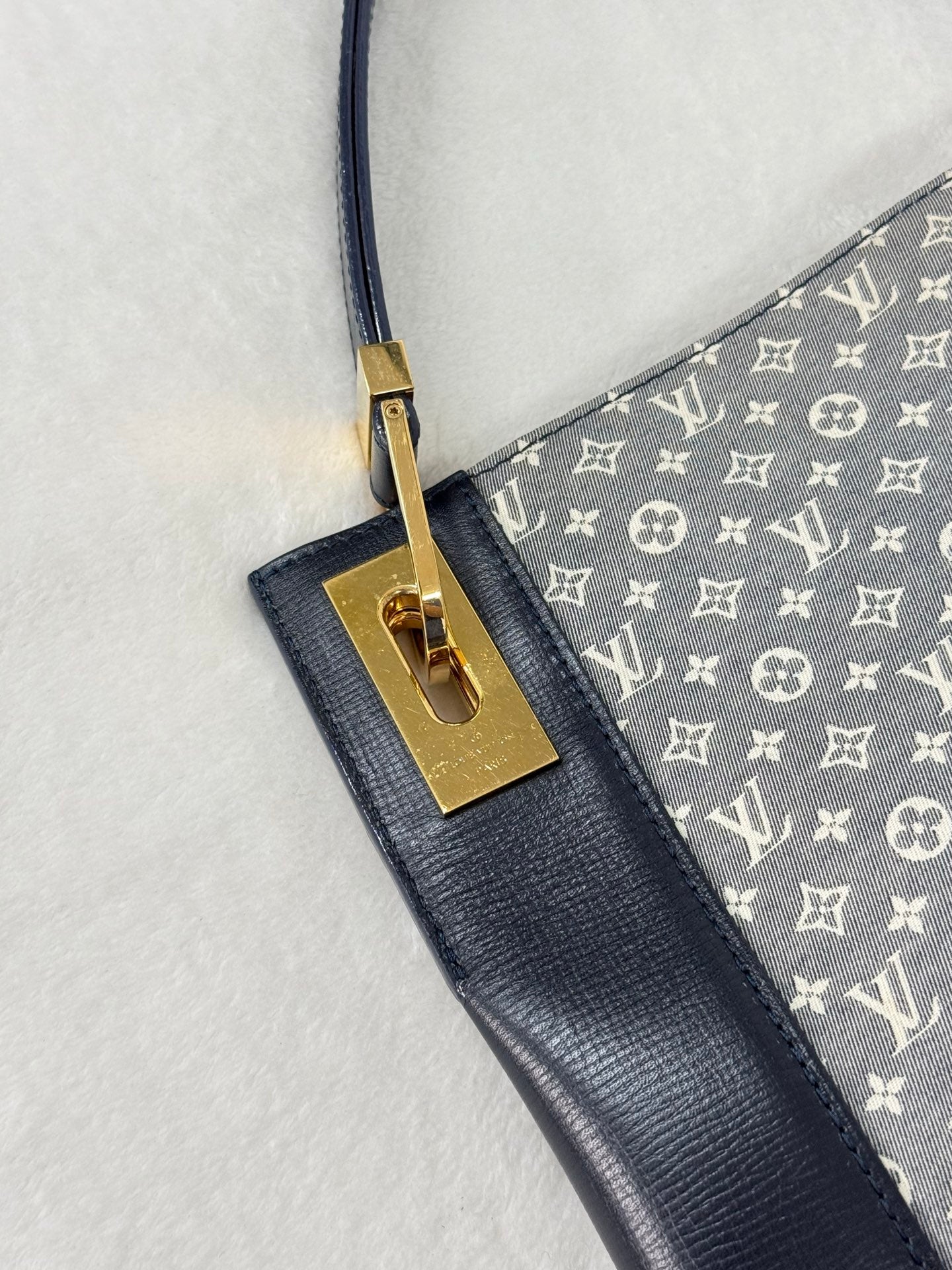 LOUIS VUITTON Monogram Denim Tote bag