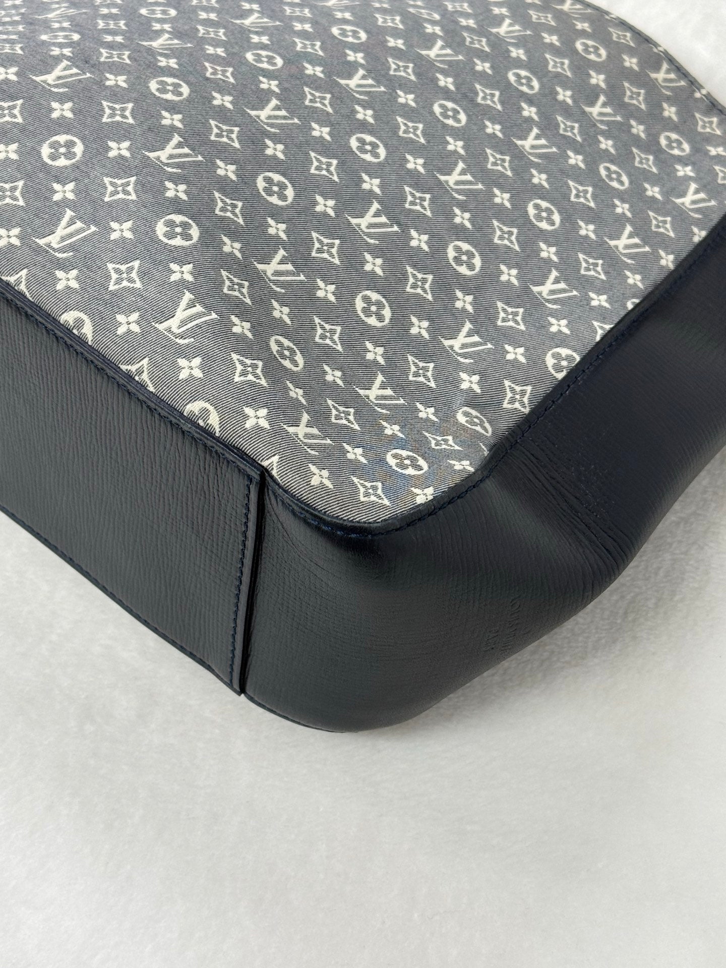 LOUIS VUITTON Monogram Denim Tote bag