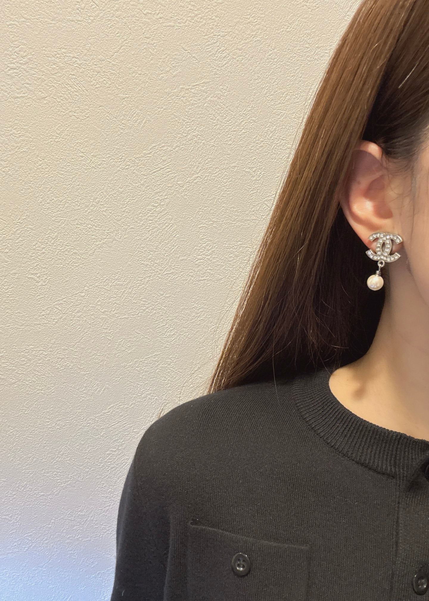 CHANEL Pearl Ear clips