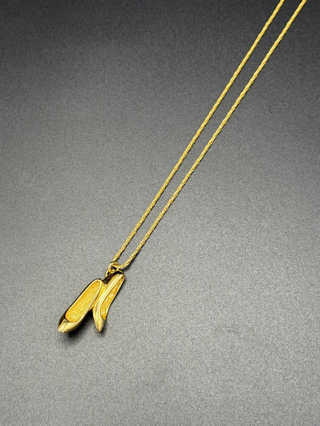 DIOR  Highheel pendent Vintage necklace