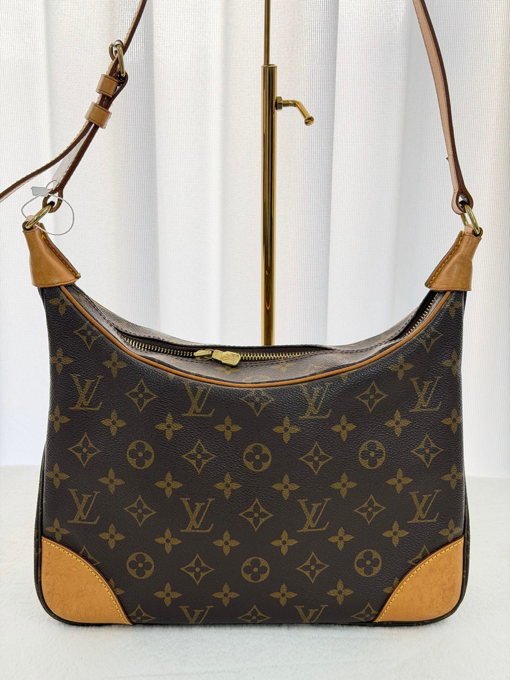 LOUIS VUITTON Monogram Shoulder bag