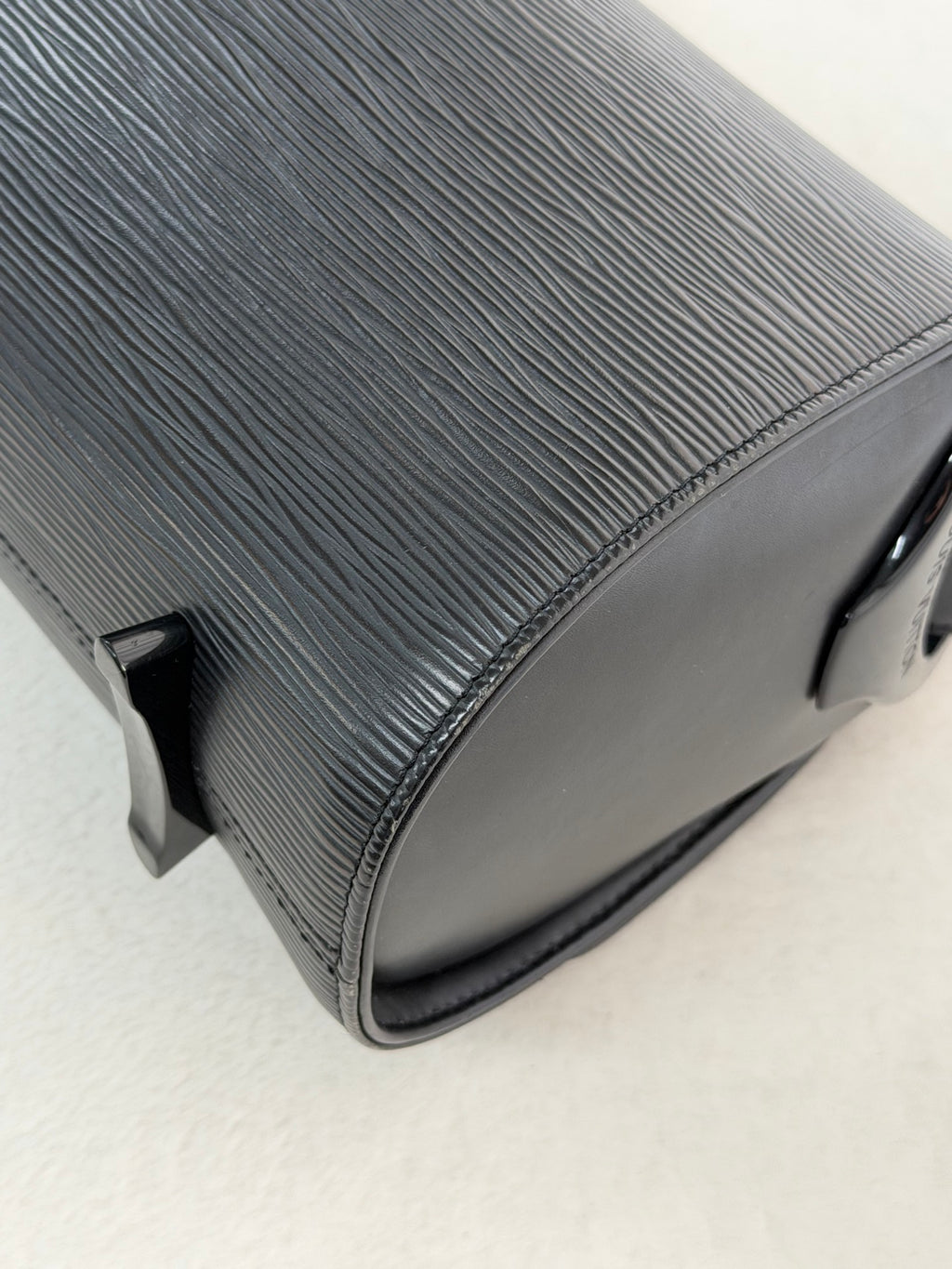 LOUIS VUITTON Epi Boston Shoulderbag