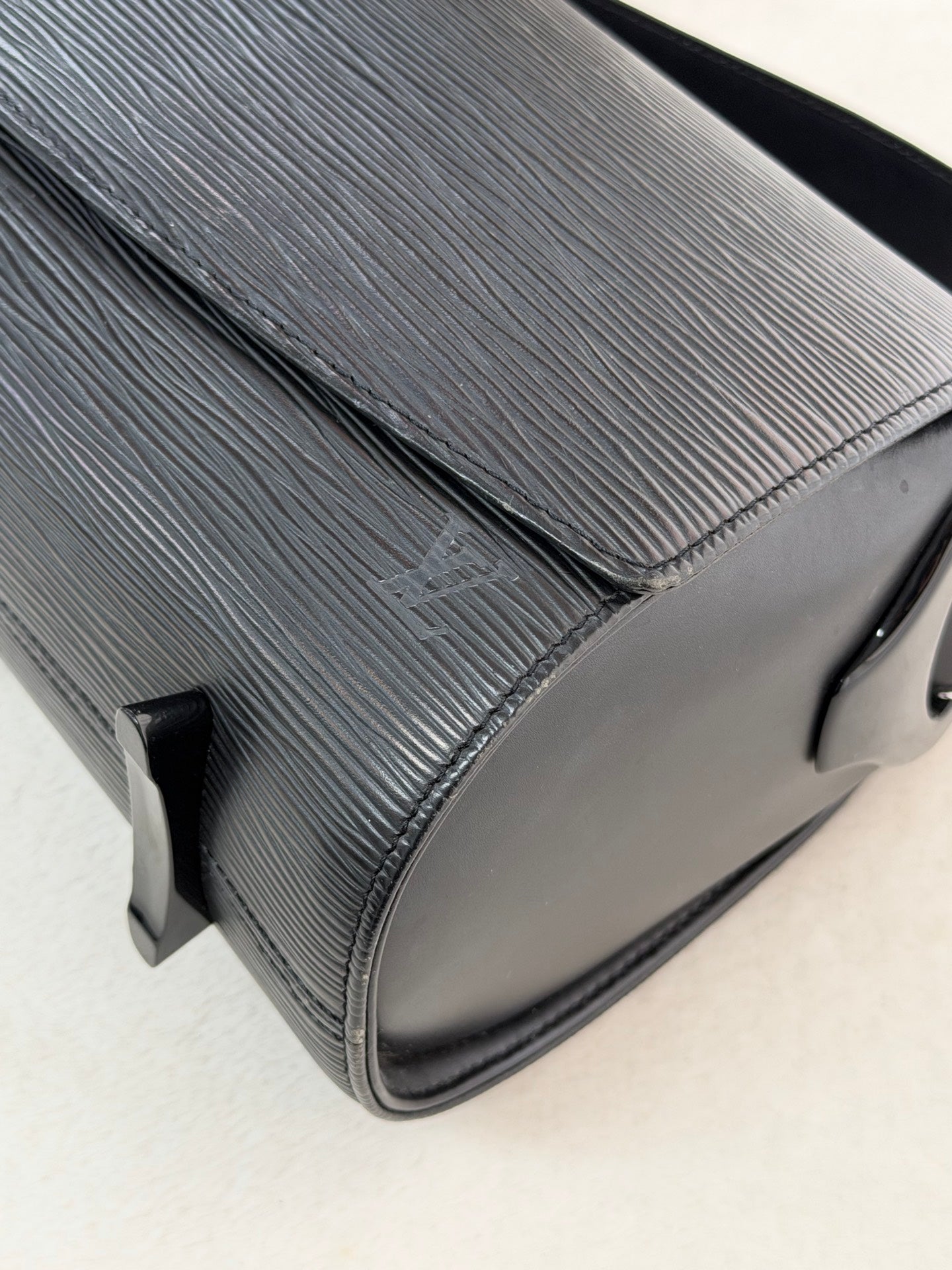 LOUIS VUITTON Epi Boston Shoulderbag