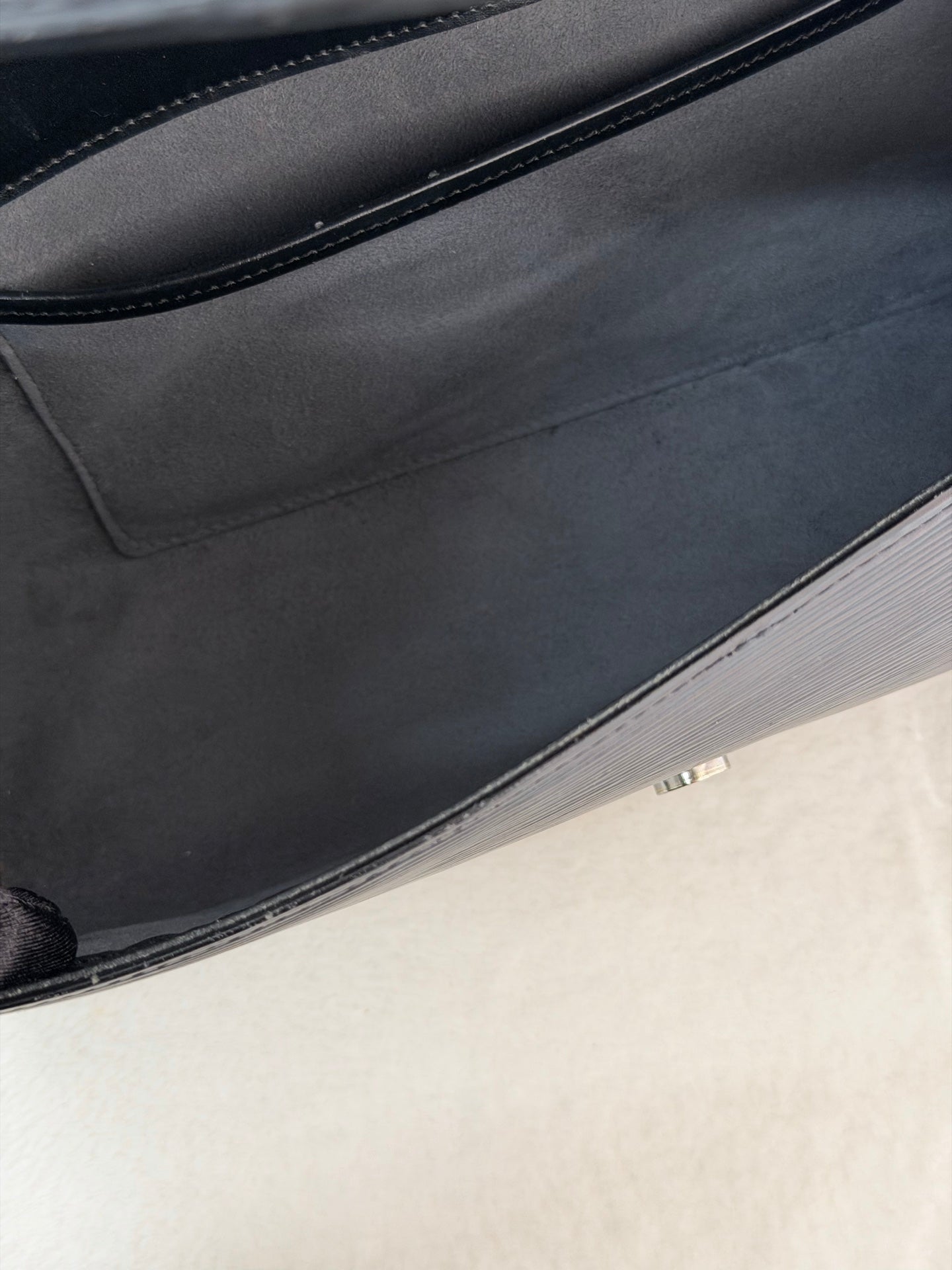 LOUIS VUITTON Epi Boston Shoulderbag
