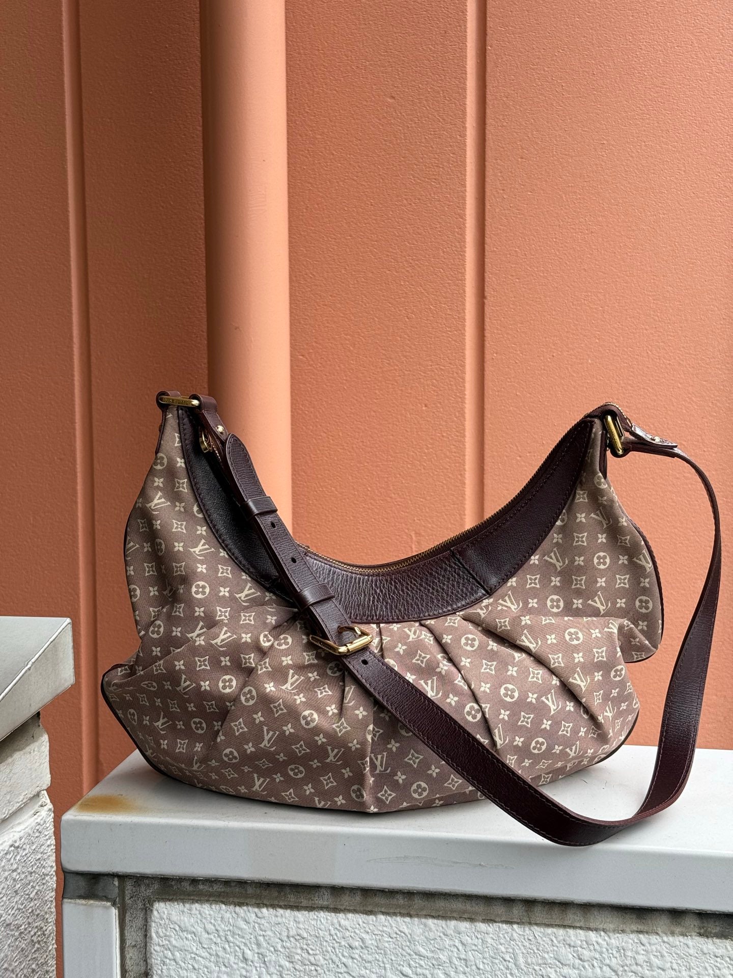 LOUIS VUITTON Monogram denim Hobo bag