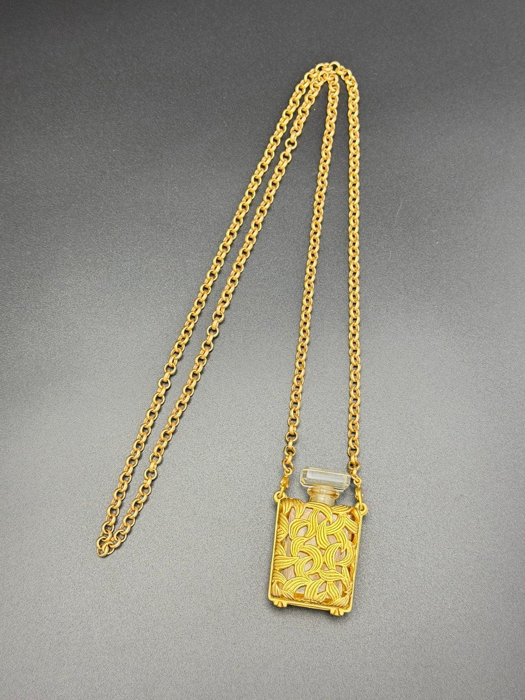 COCO CHANEL Perfume bottle pendent Necklace