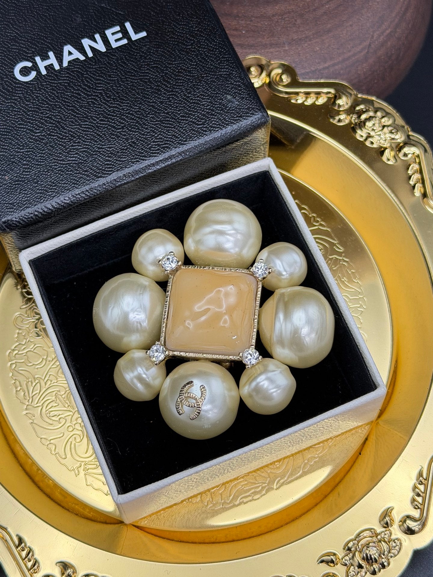 CHANEL Pearl Brooch