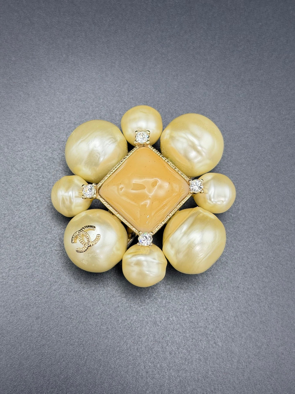 CHANEL Pearl Brooch