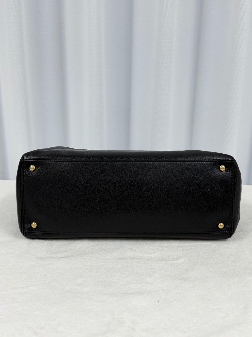 CHANEL Cavier Cerf Handbag